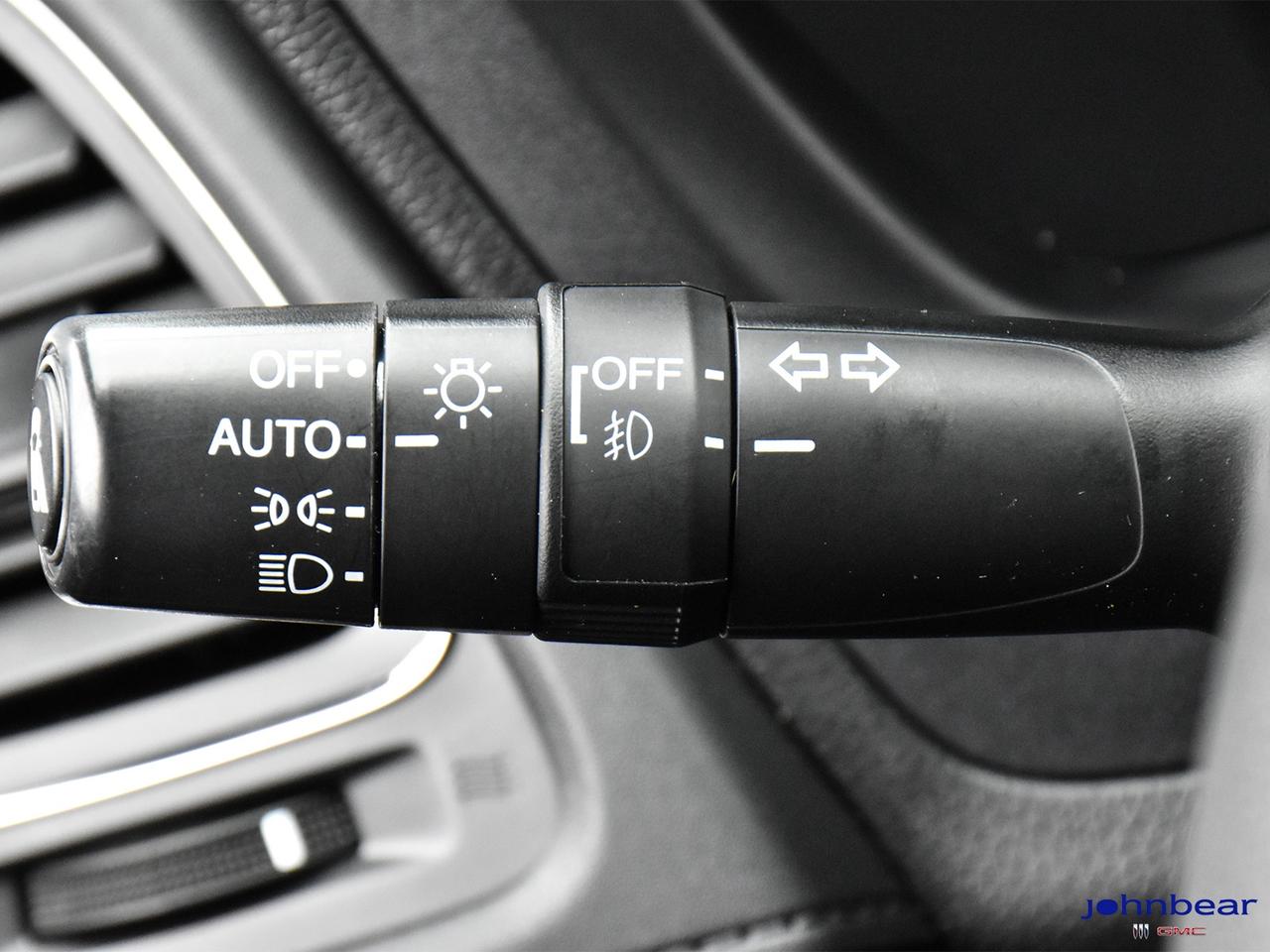 2022 Honda HR-V Touring Photo