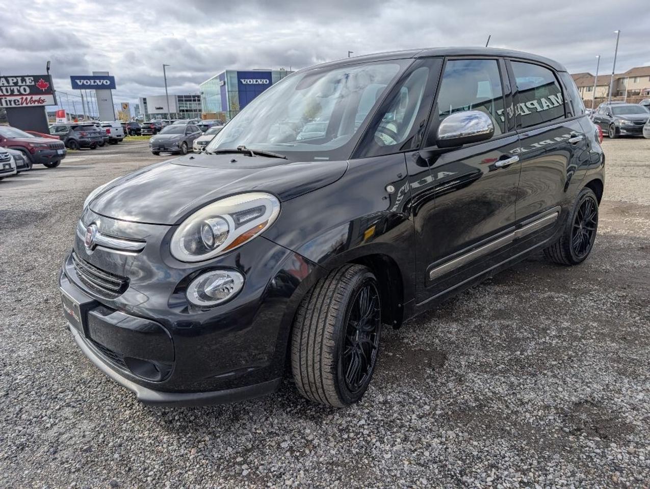 2015 Fiat 500L Lounge   NAV   LEATHER   PANOROOF   CAMERA Photo