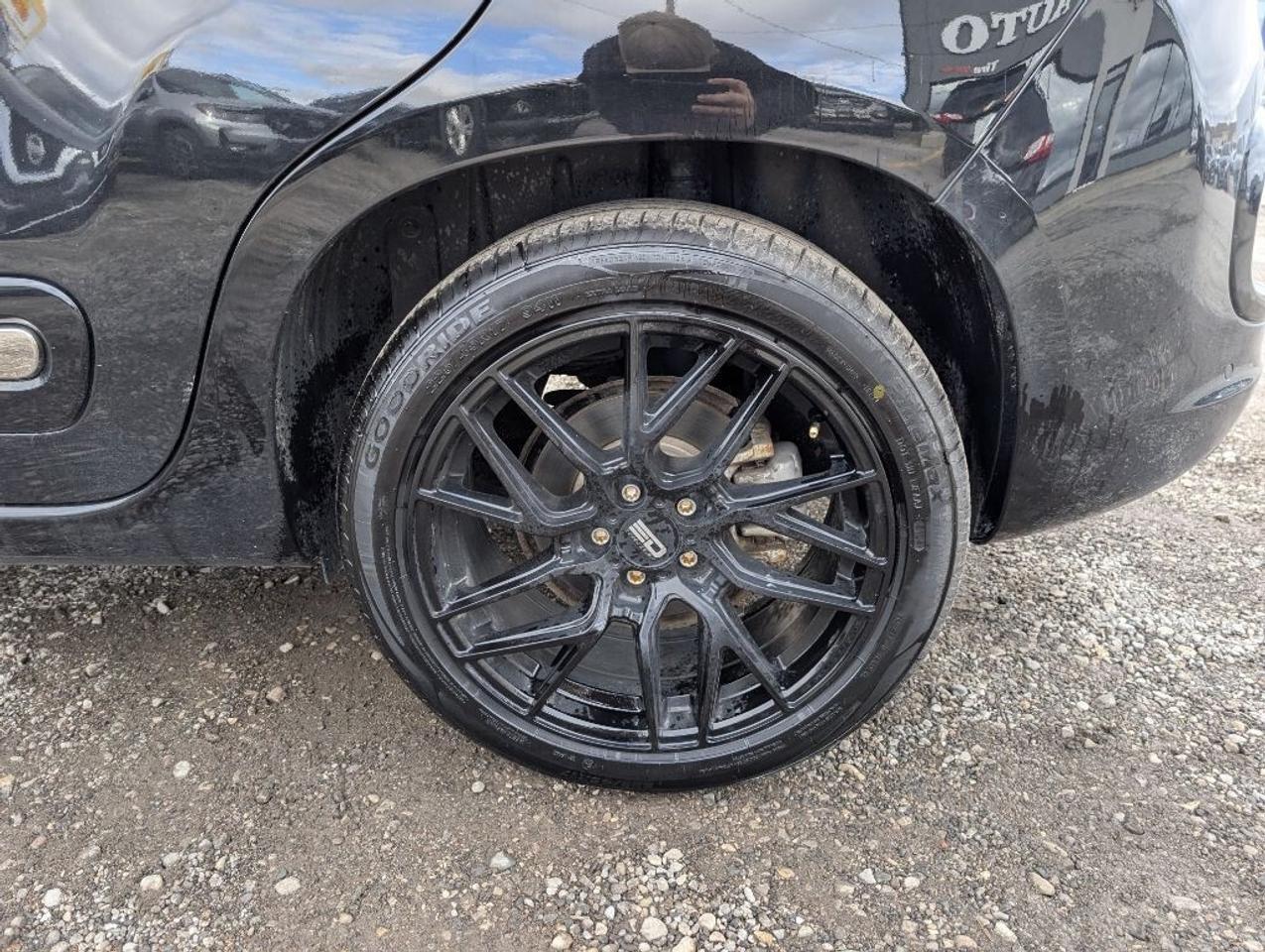 2015 Fiat 500L Lounge   NAV   LEATHER   PANOROOF   CAMERA Photo