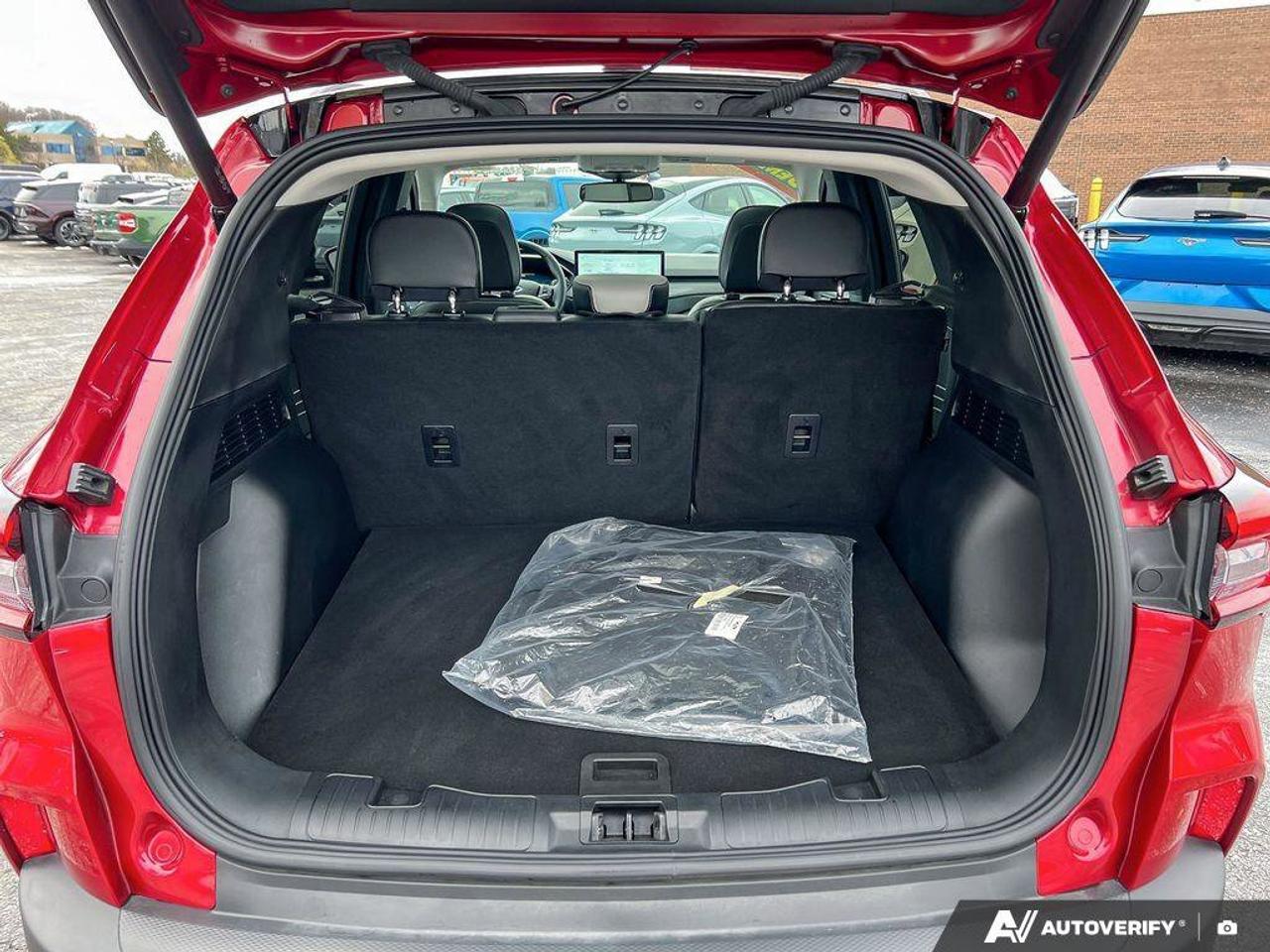 2025 Ford Escape PHEV   DEMO   HTD STEER WHEEL   FWD Photo