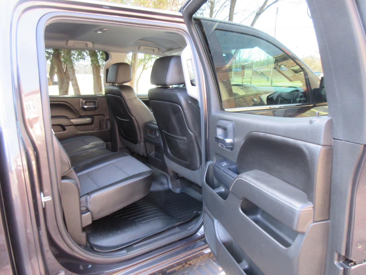 2015 GMC Sierra 1500 4WD Crew Cab 143.5" SLE All Terrain Photo