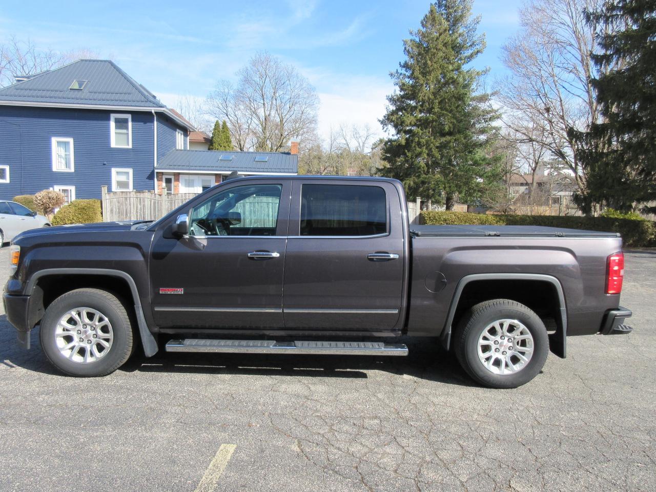 2015 GMC Sierra 1500 4WD Crew Cab 143.5" SLE All Terrain Photo