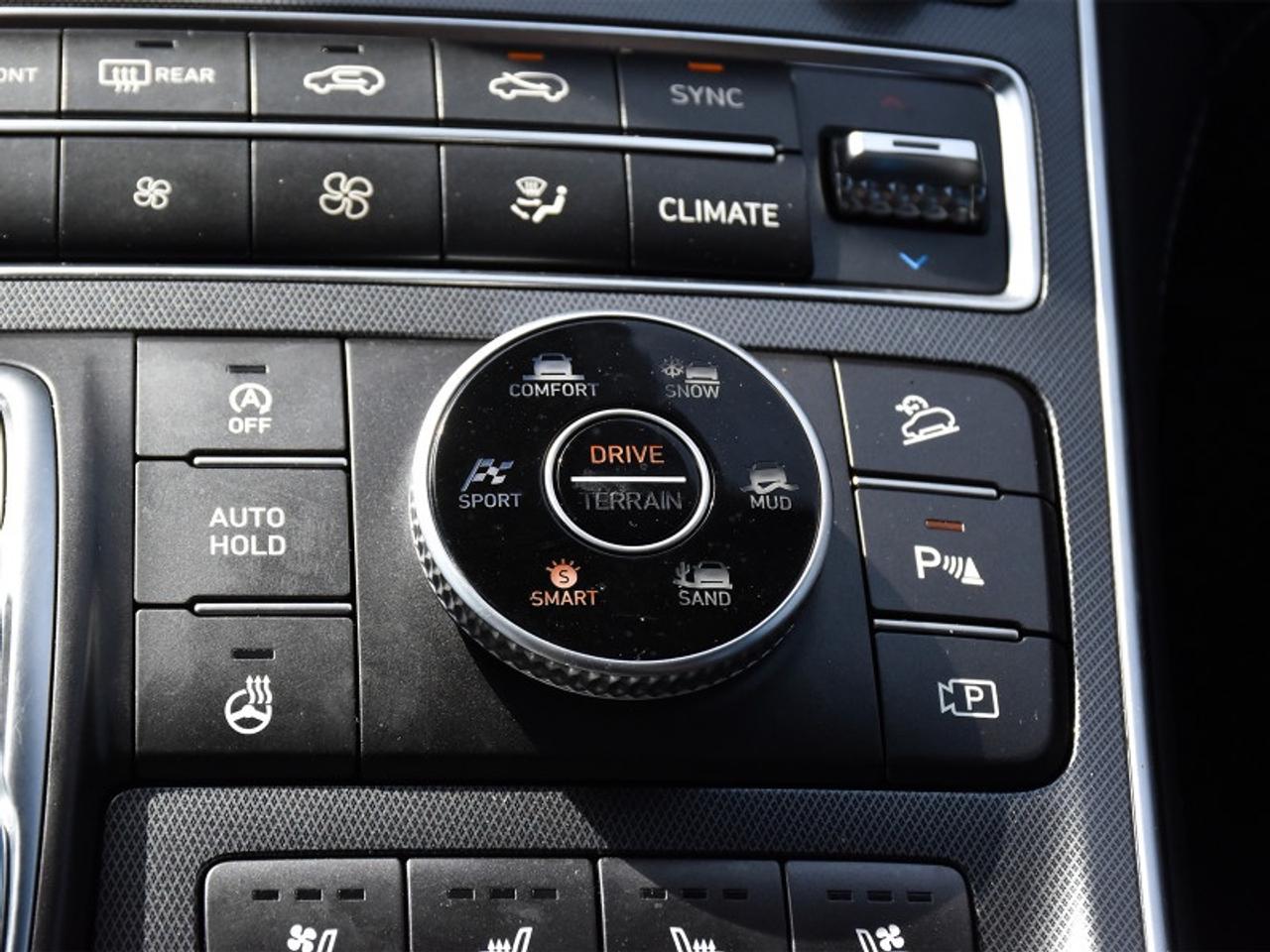 2022 Hyundai Santa Fe Ultimate Calligraphy AWD   Nappa Leather  Nav   Ro Photo