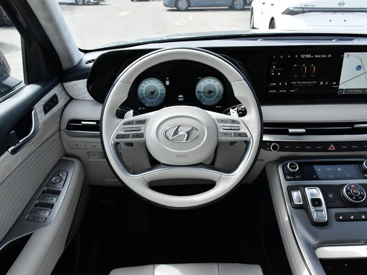 2023 Hyundai PALISADE Ultimate Calligraphy AWD-Captain Chairs  Navi  Roo Photo