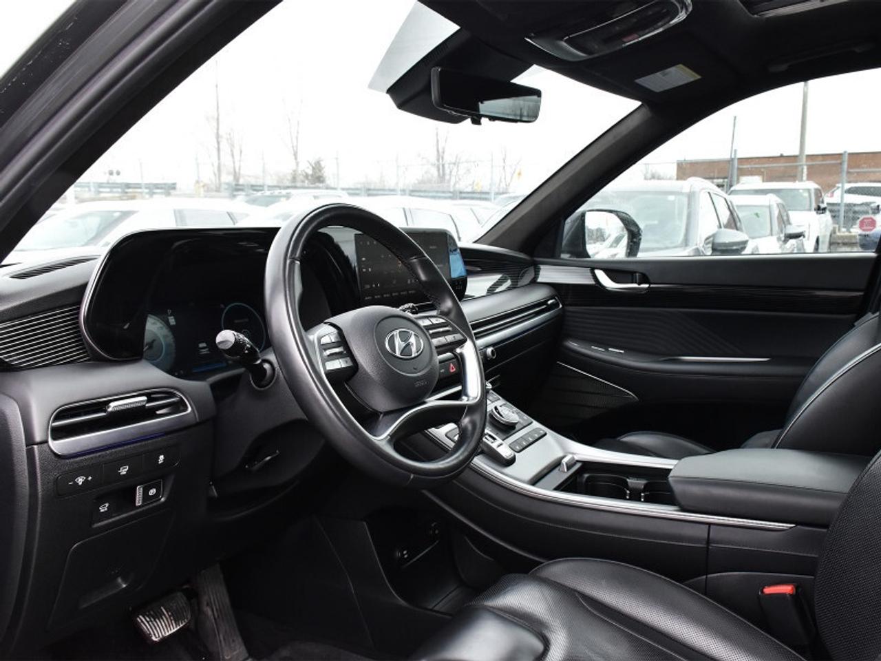 2023 Hyundai PALISADE Ultimate Calligraphy 7-Pass-Napp Leather  Captain Photo