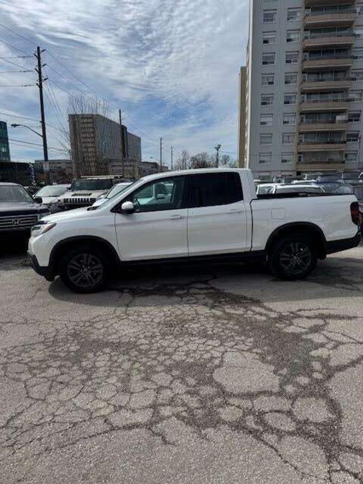 2017 Honda Ridgeline SPORT Photo