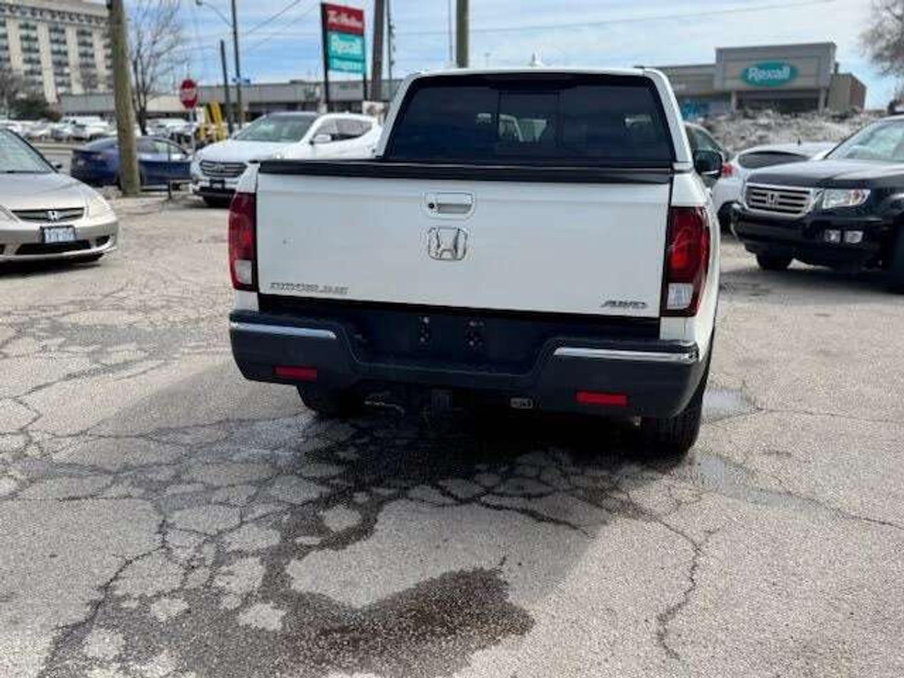 2017 Honda Ridgeline SPORT Photo