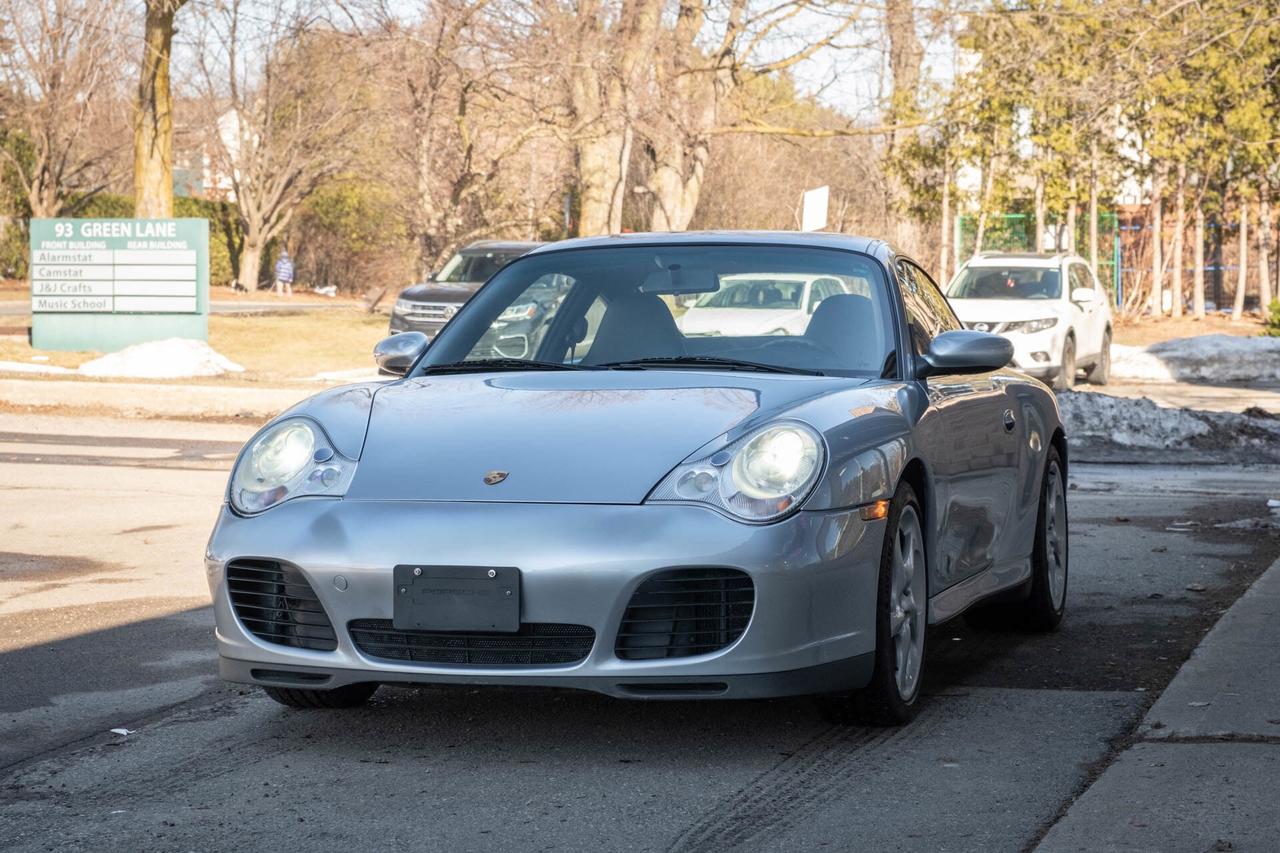 2002 Porsche 911 Carrera 4S   Coupe 6-speed manual Photo2