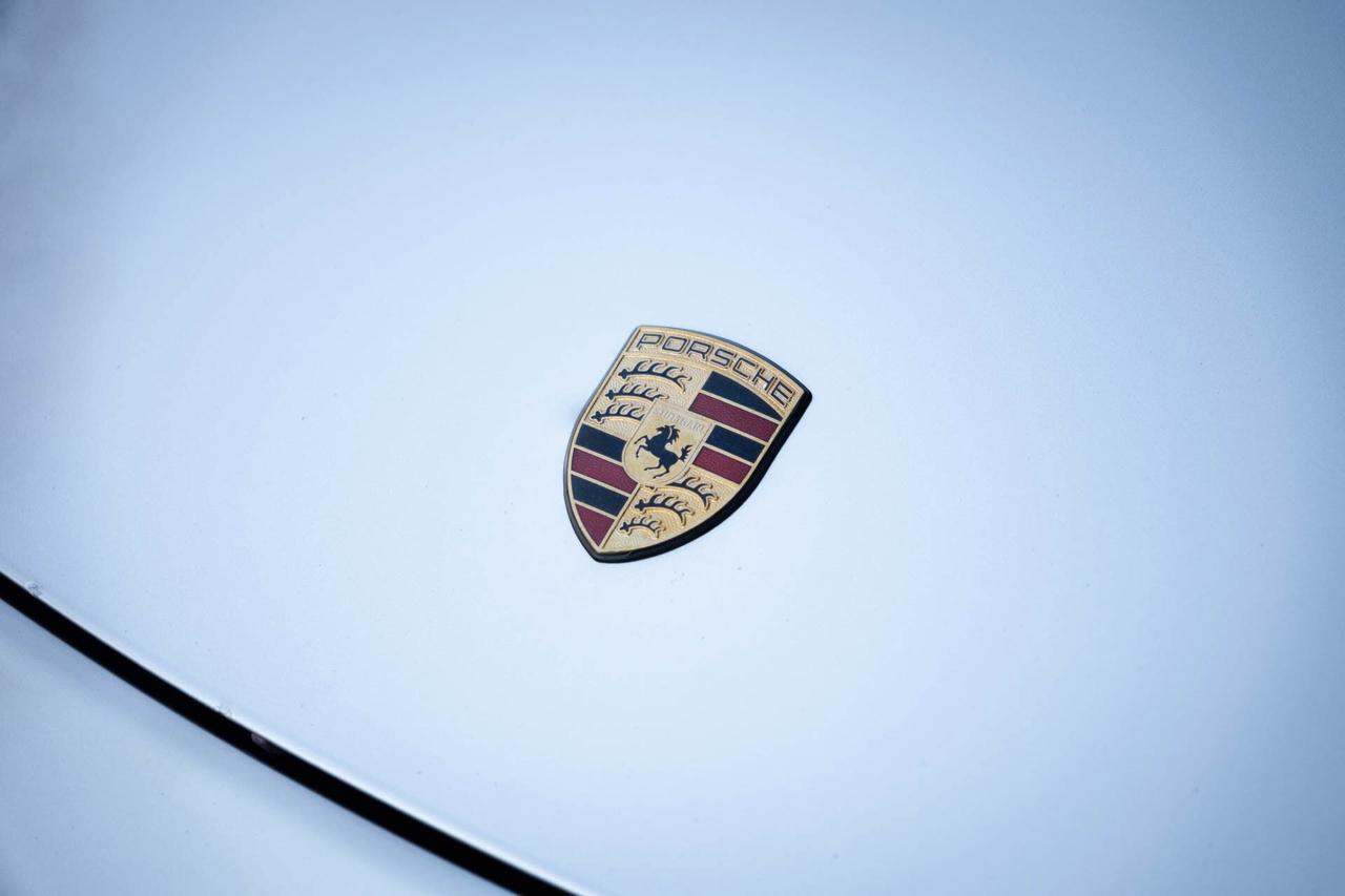 2002 Porsche 911 Carrera 4S   Coupe 6-speed manual Photo