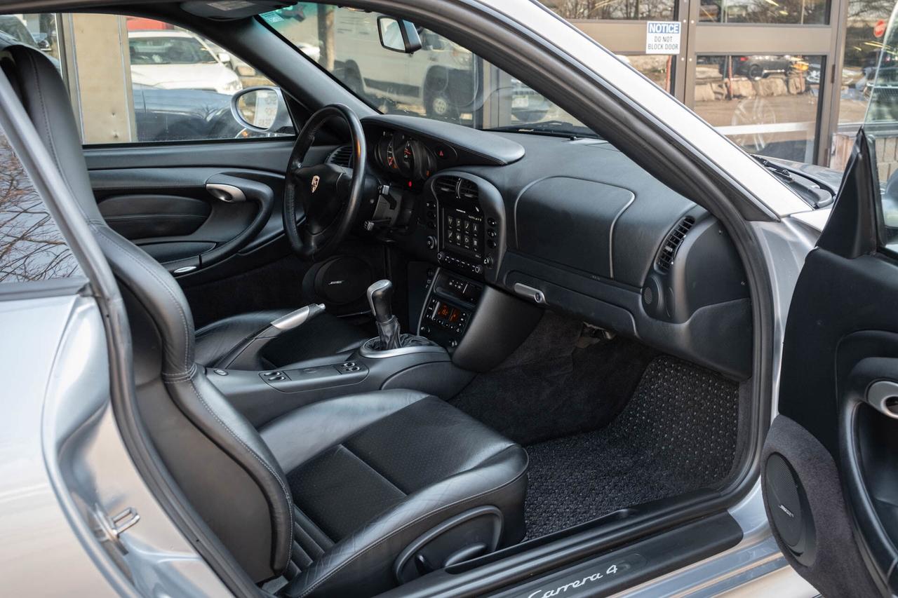 2002 Porsche 911 Carrera 4S   Coupe 6-speed manual Photo