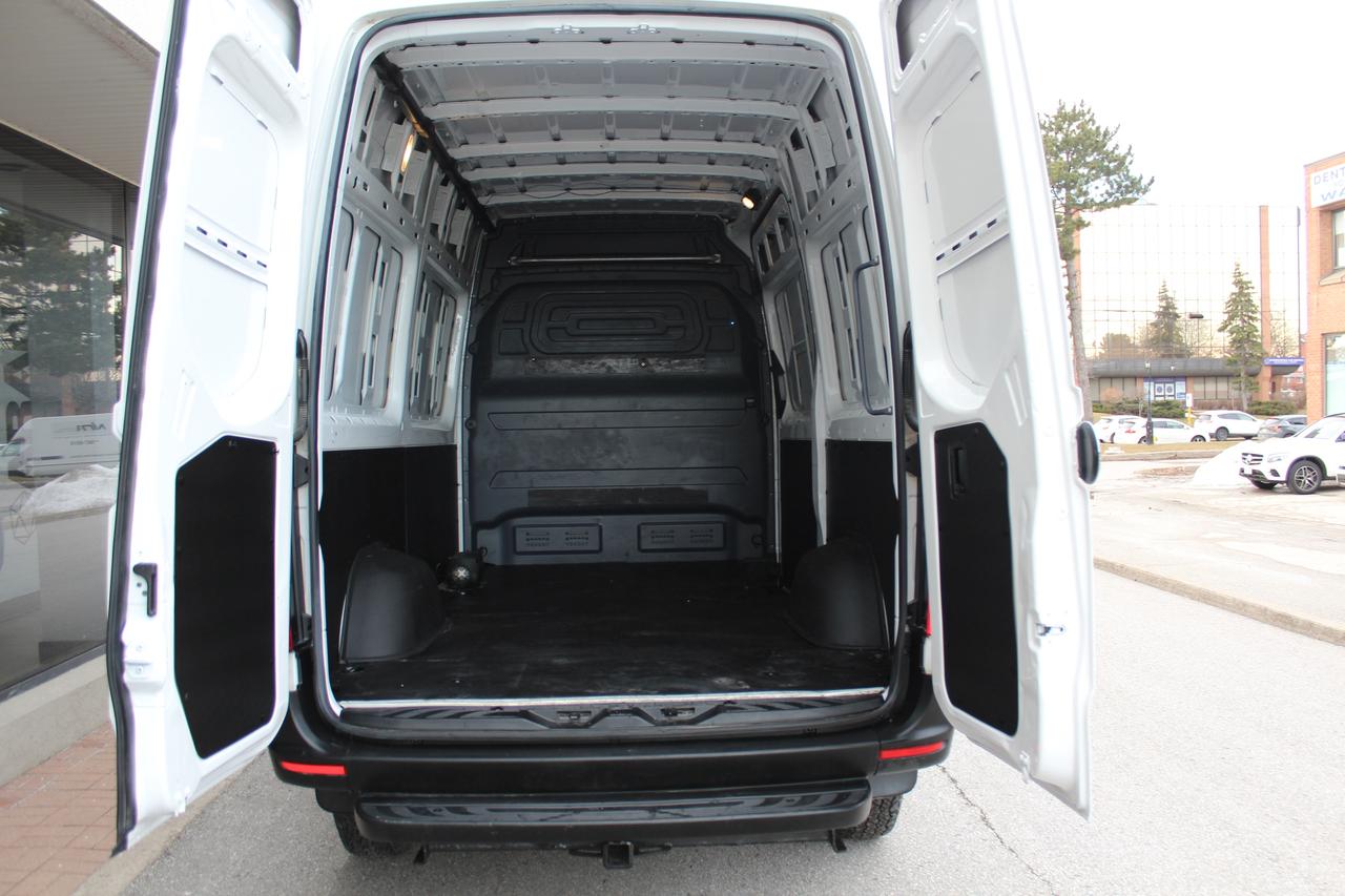 2020 Mercedes-Benz Sprinter Cargo Van 4x4" - "REAR HEATER" - "3.0L DIESEL Photo