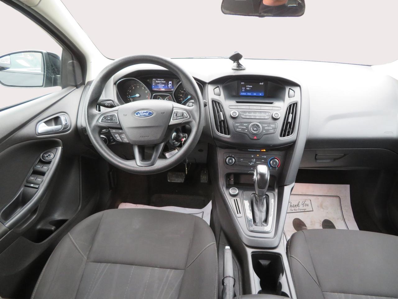 2016 Ford Focus 5DR HB SE Photo