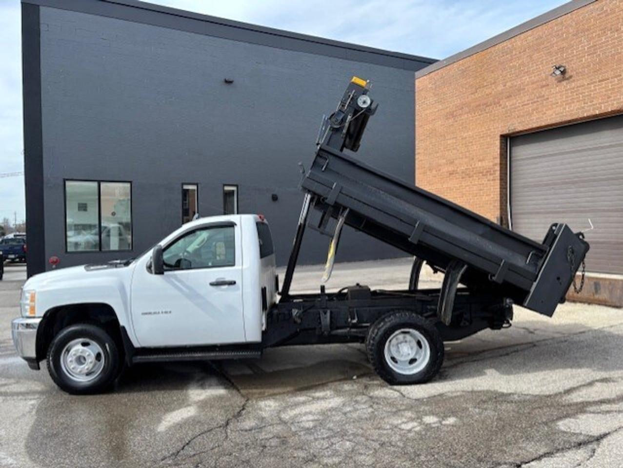 2012 Chevrolet Silverado 3500HD REGULAR CAB 9.5 FOOT DEL DUMP BOX-NEW TIRES-BRAKES Photo