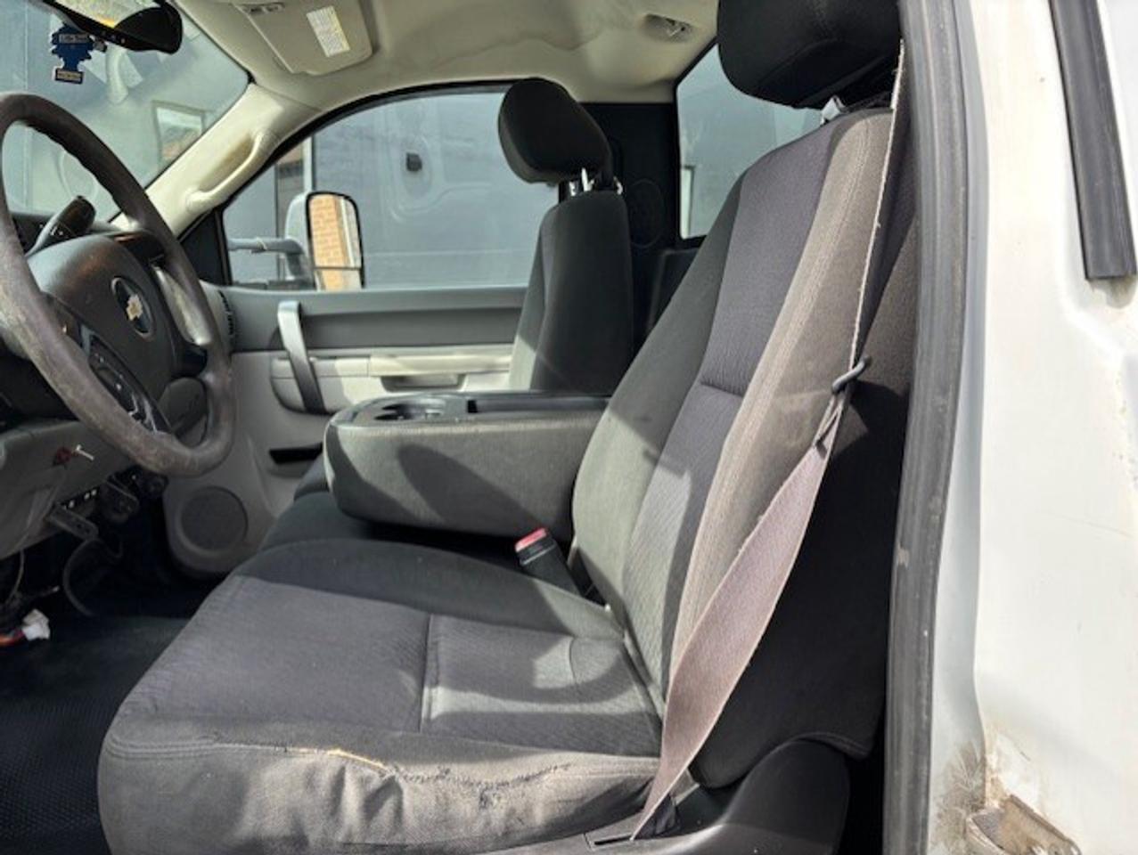 2012 Chevrolet Silverado 3500HD REGULAR CAB 9.5 FOOT DEL DUMP BOX-NEW TIRES-BRAKES Photo