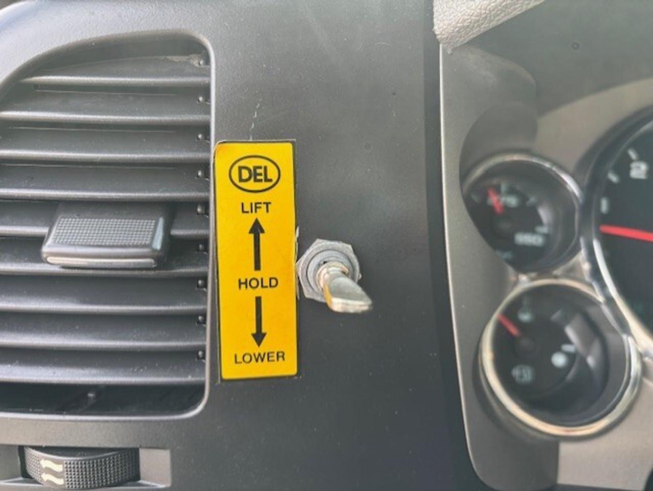 2012 Chevrolet Silverado 3500HD REGULAR CAB 9.5 FOOT DEL DUMP BOX-NEW TIRES-BRAKES Photo