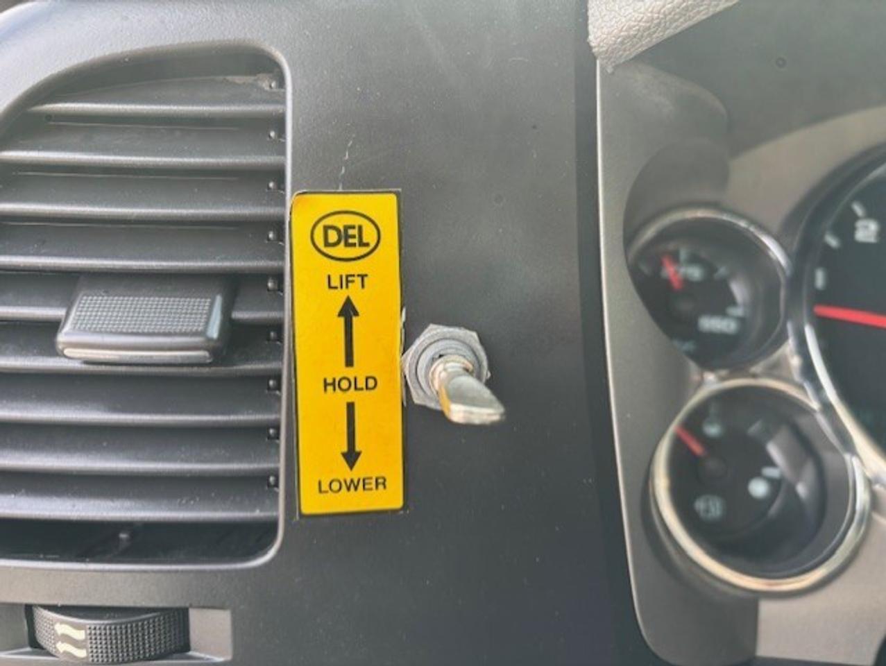 2012 Chevrolet Silverado 3500HD REGULAR CAB 9.5 FOOT DEL DUMP BOX-NEW TIRES-BRAKES Photo