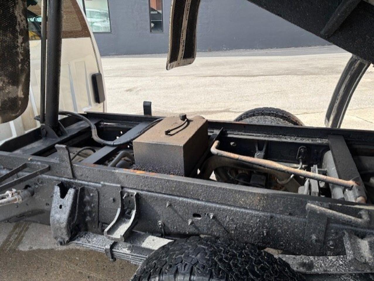 2012 Chevrolet Silverado 3500HD REGULAR CAB 9.5 FOOT DEL DUMP BOX-NEW TIRES-BRAKES Photo