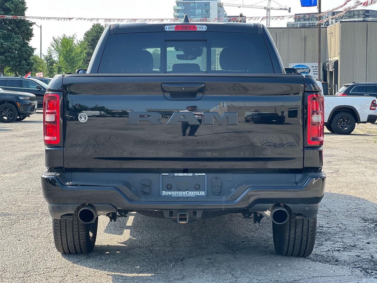 2025 RAM 1500 Sport 4x4 w/12" NAV, Alpine, 360 Camera, 22"Wheels Photo