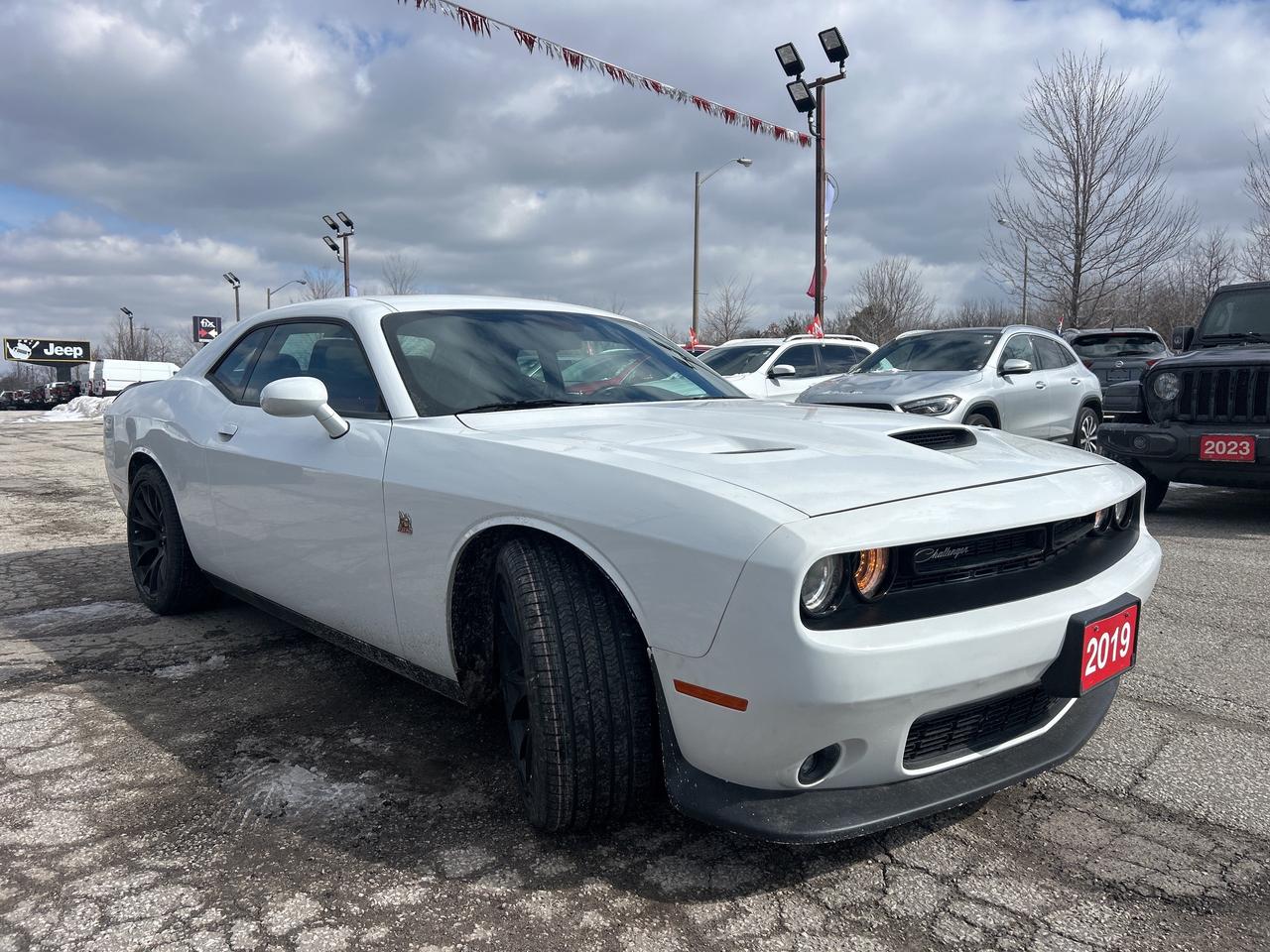 2019 Dodge Challenger Scat Pack 392 w/Dynamics Pkg, Plus Group, Sunroof Photo2