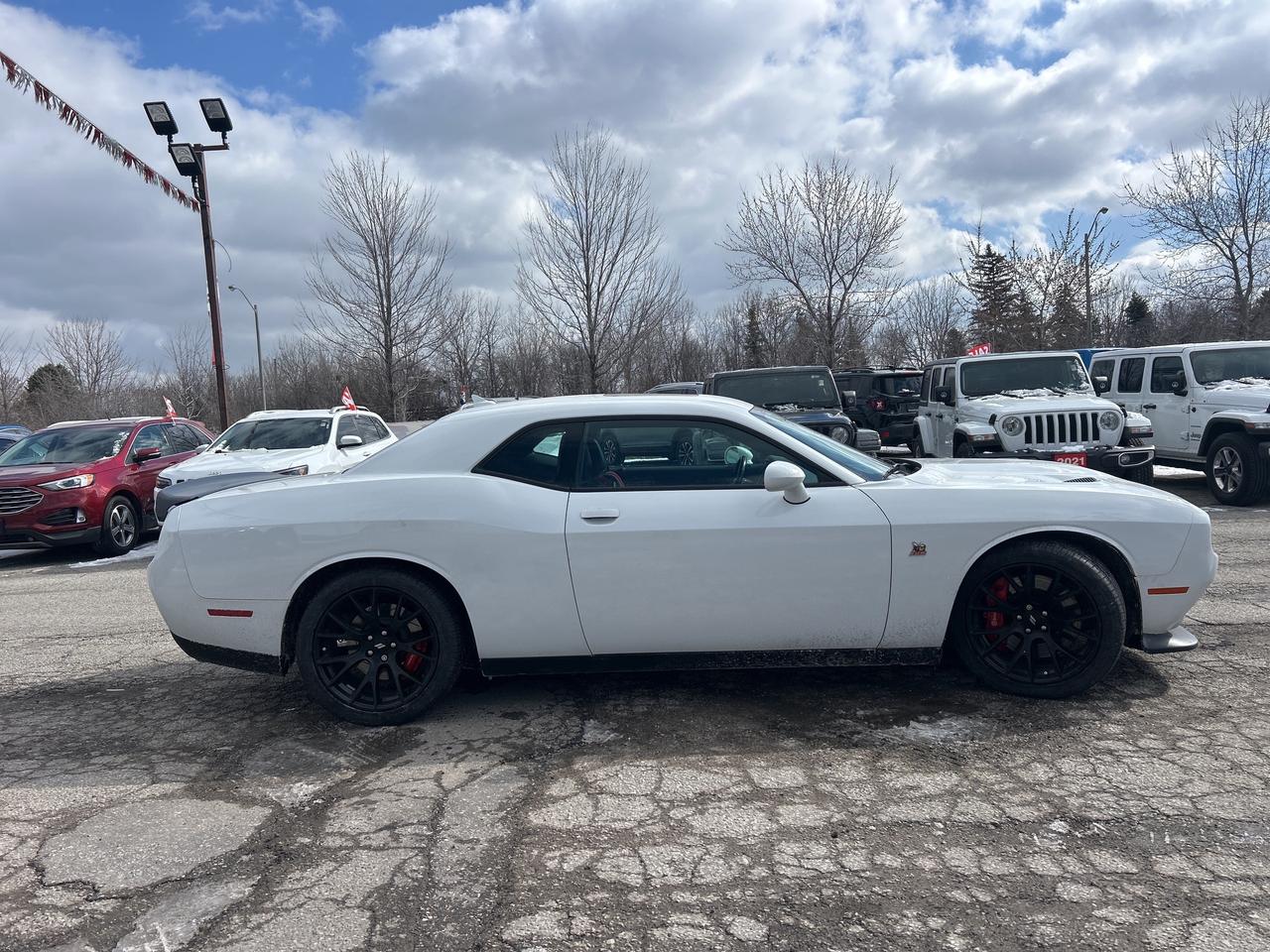 2019 Dodge Challenger Scat Pack 392 w/Dynamics Pkg, Plus Group, Sunroof Photo