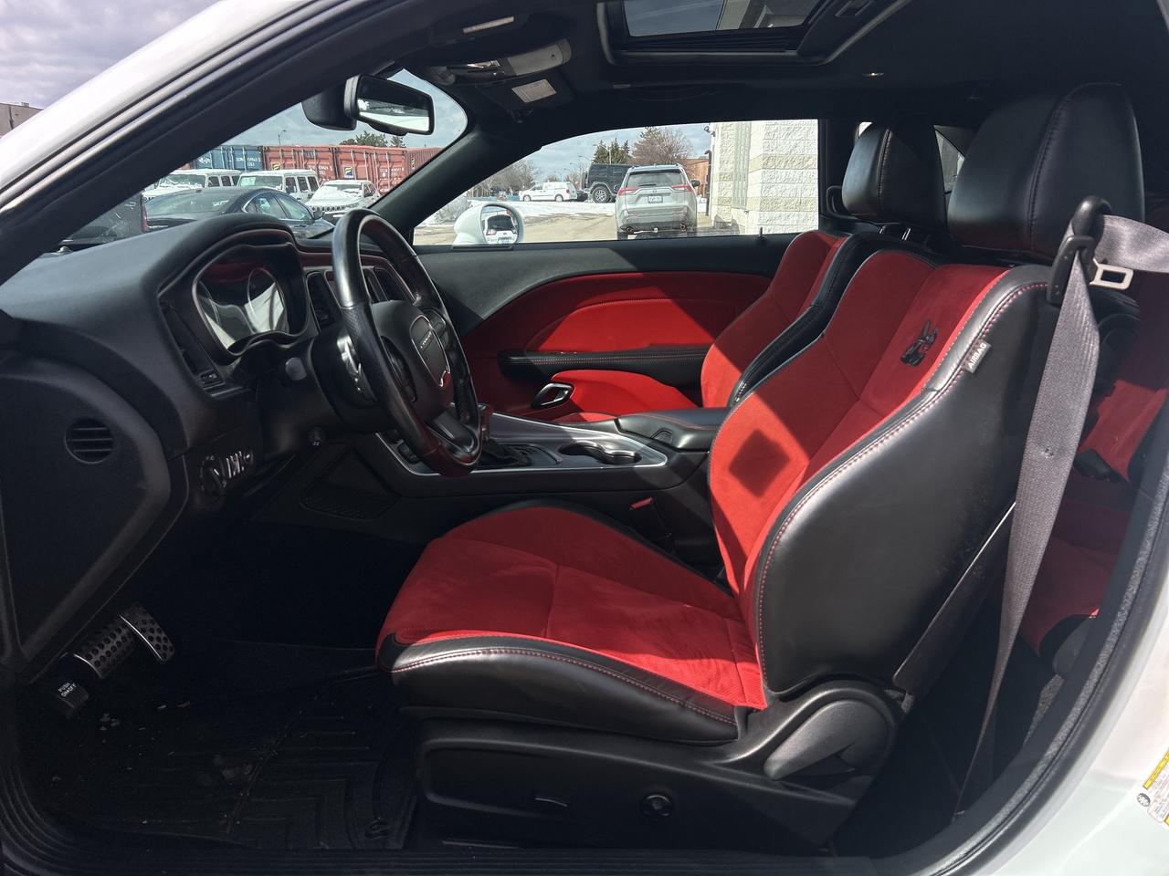 2019 Dodge Challenger Scat Pack 392 w/Dynamics Pkg, Plus Group, Sunroof Photo