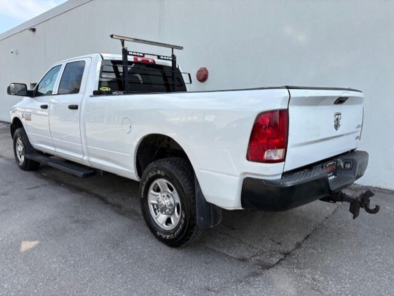 2016 RAM 3500 4WD 6.7L CUMMINS DIESEL-CREW CAB-LONG BOX-ONLY 74K Photo
