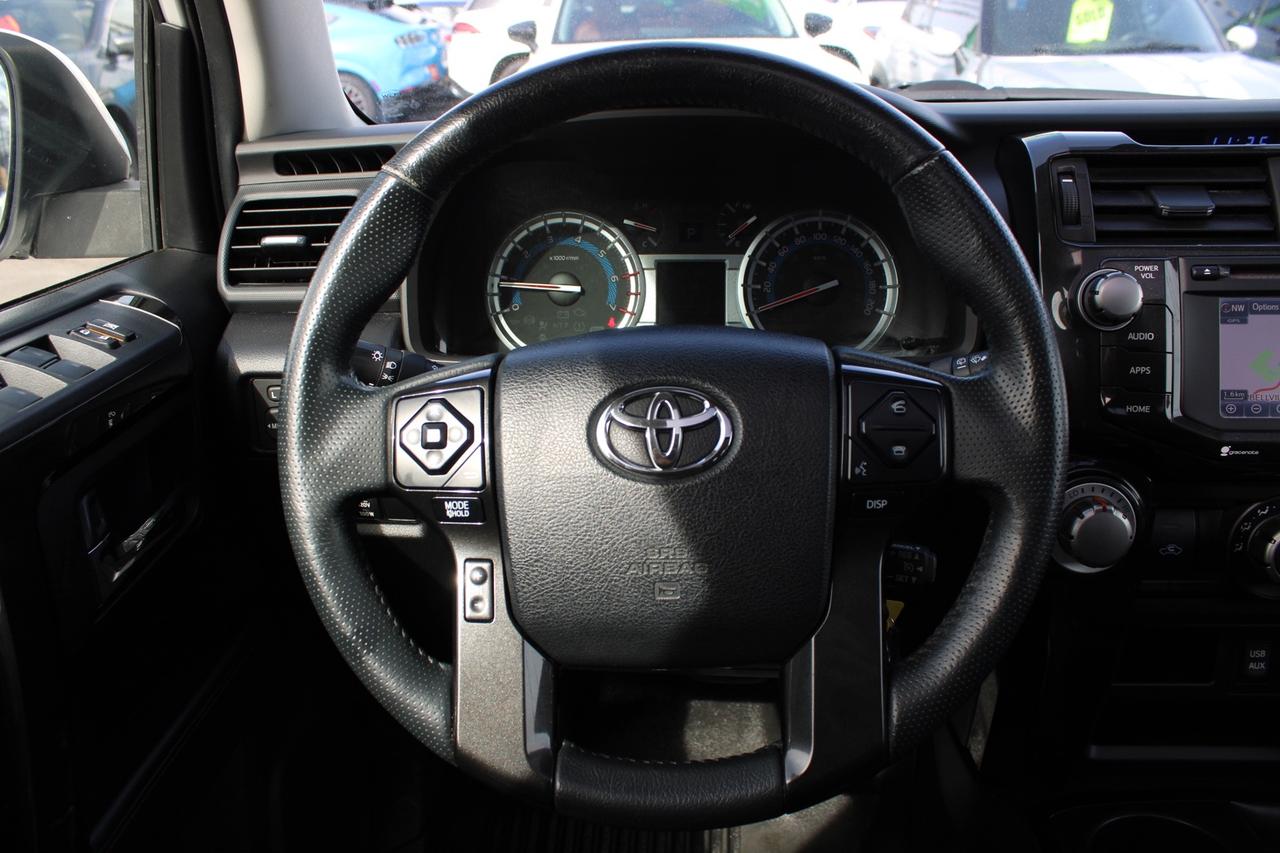 2016 Toyota 4Runner SR5 4WD SAFETY INCLUDED Photo