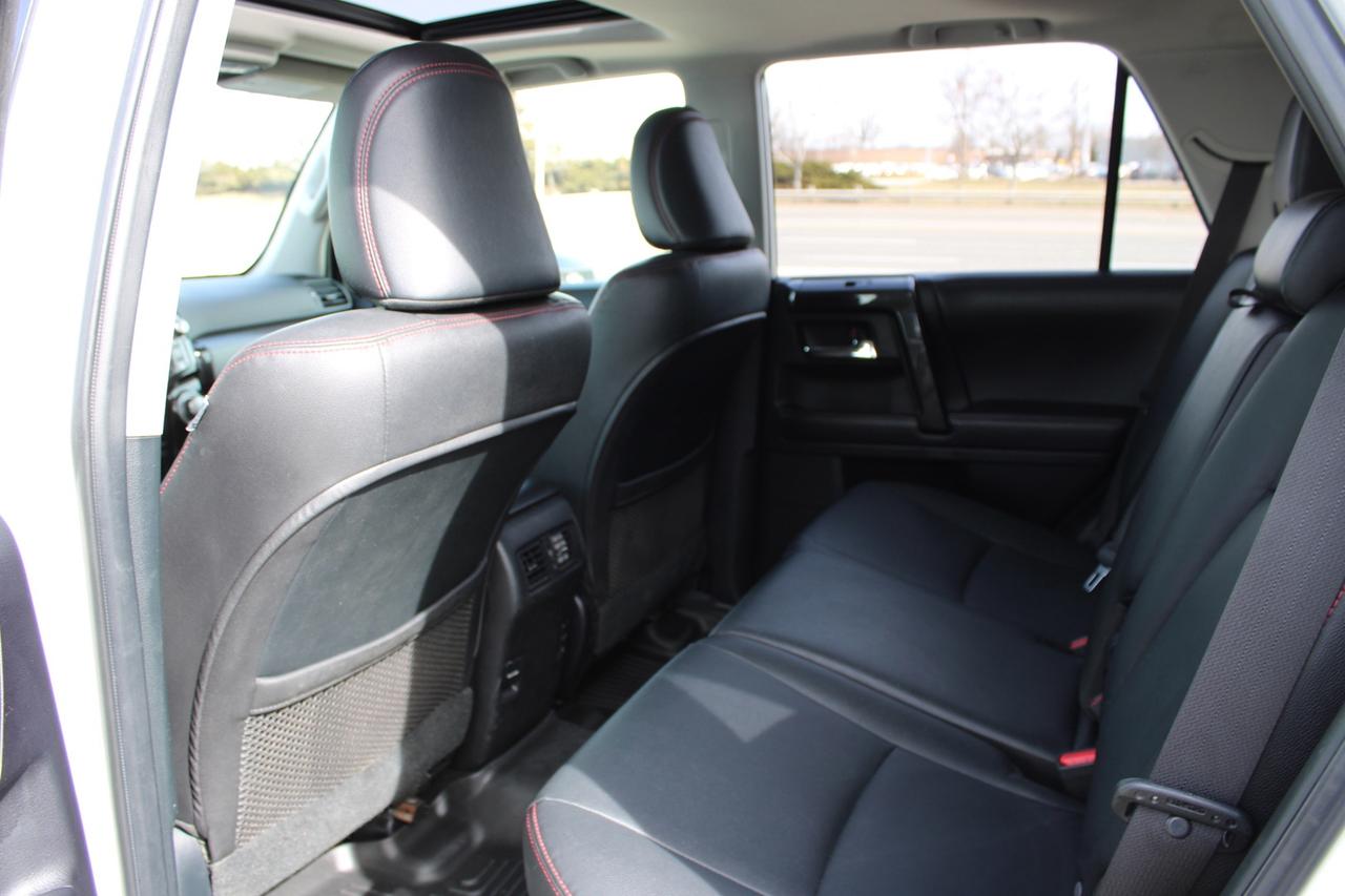 2016 Toyota 4Runner SR5 4WD SAFETY INCLUDED Photo