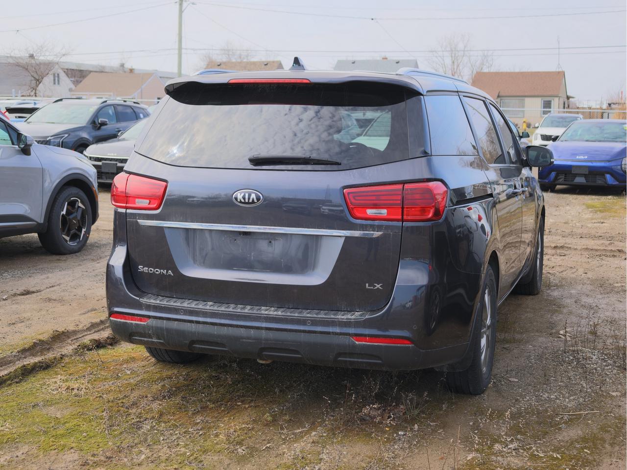 2020 Kia Sedona LX AS TRADED Photo3
