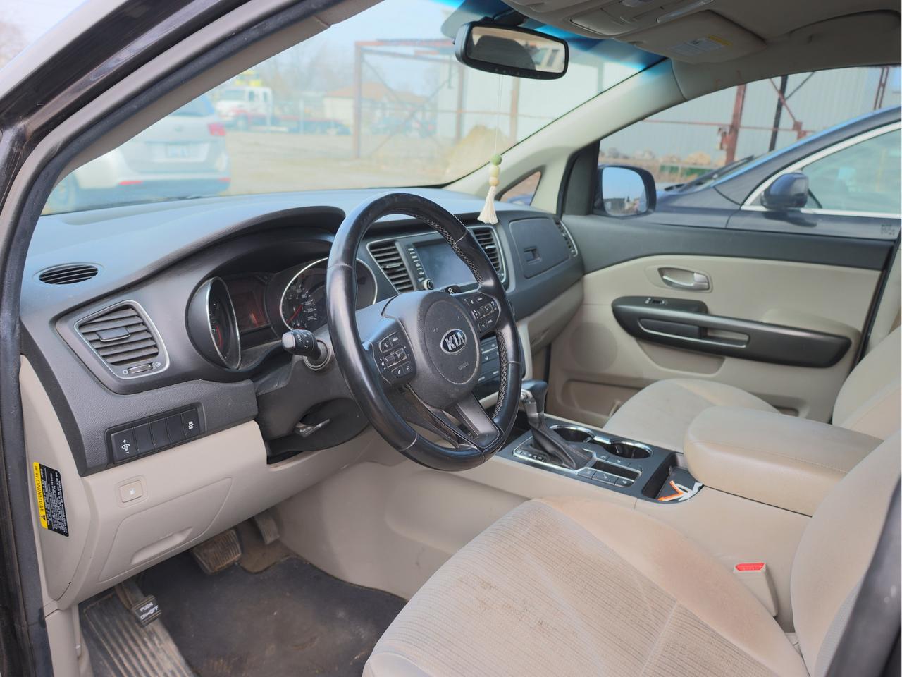 2020 Kia Sedona LX AS TRADED Photo