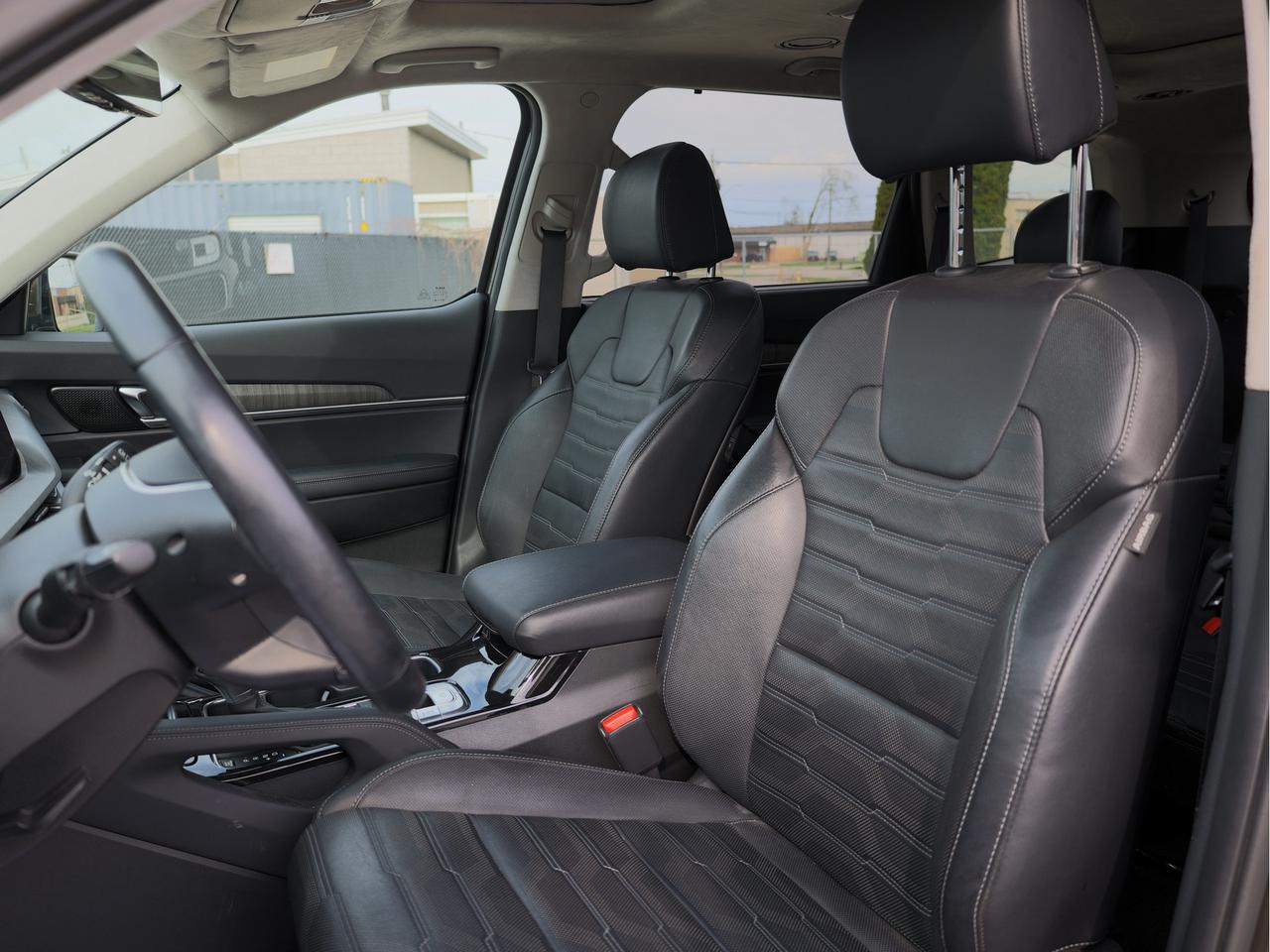 2023 Kia Telluride SX Limited   HUD   Nappa Leather   FDM Photo