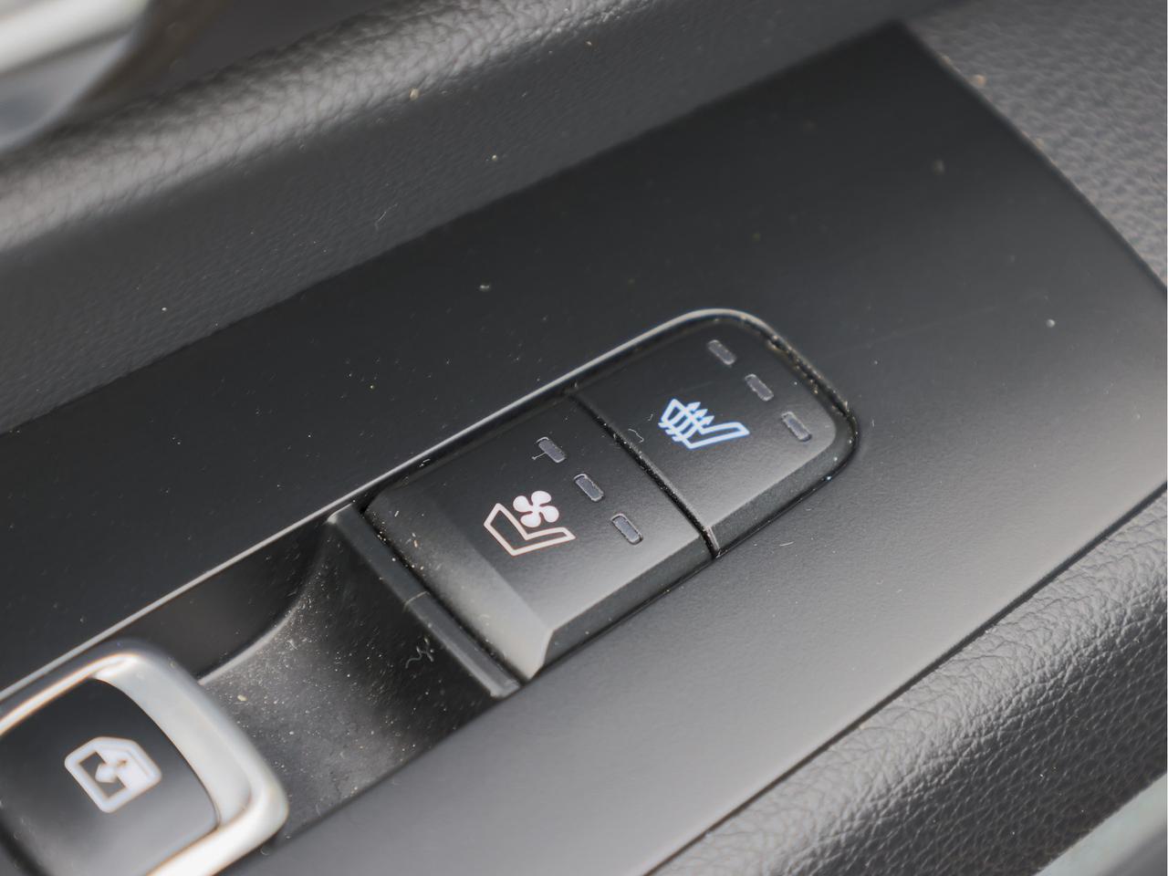 2023 Kia Telluride SX Limited   HUD   Nappa Leather   FDM Photo