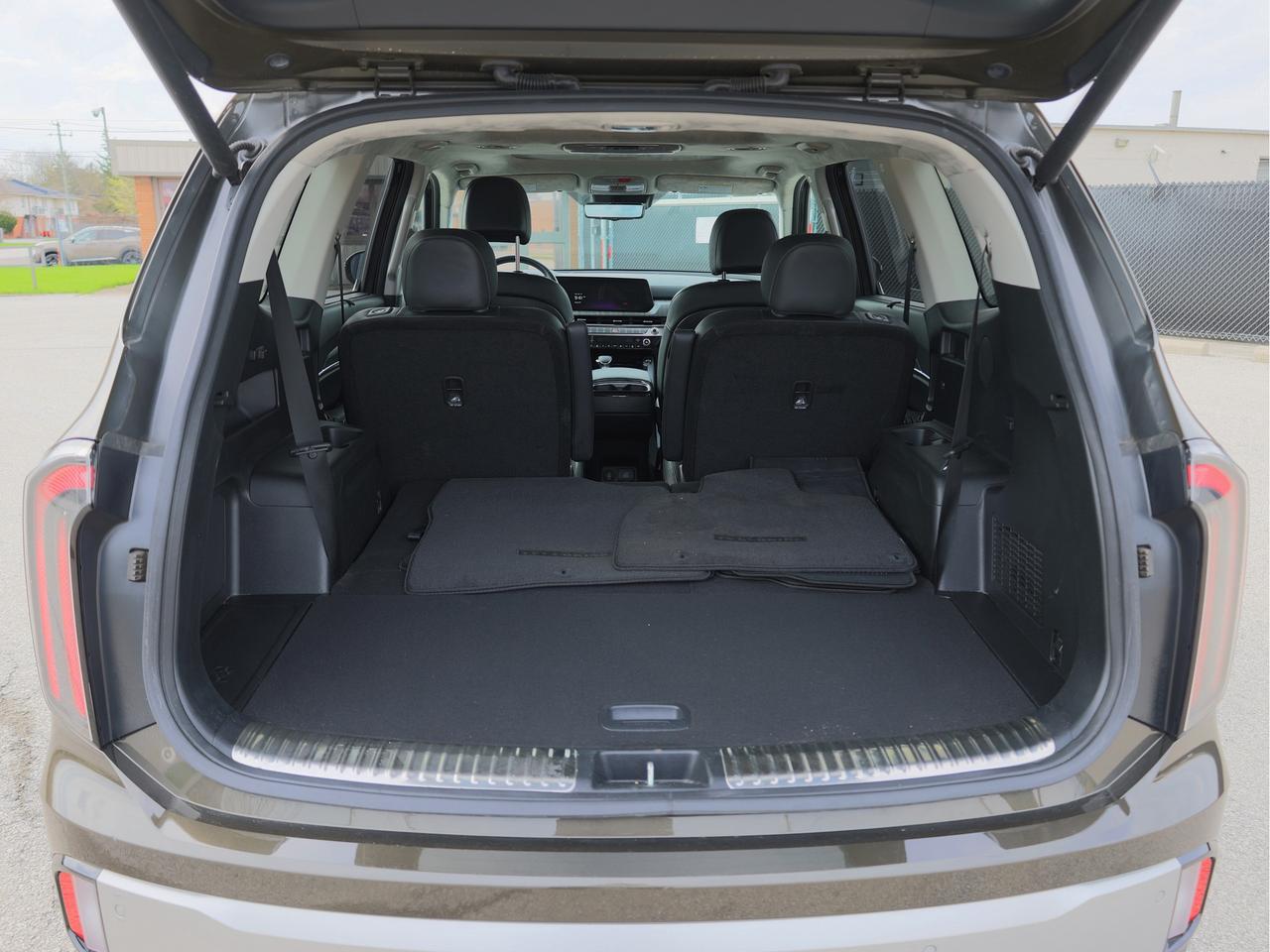 2023 Kia Telluride SX Limited   HUD   Nappa Leather   FDM Photo