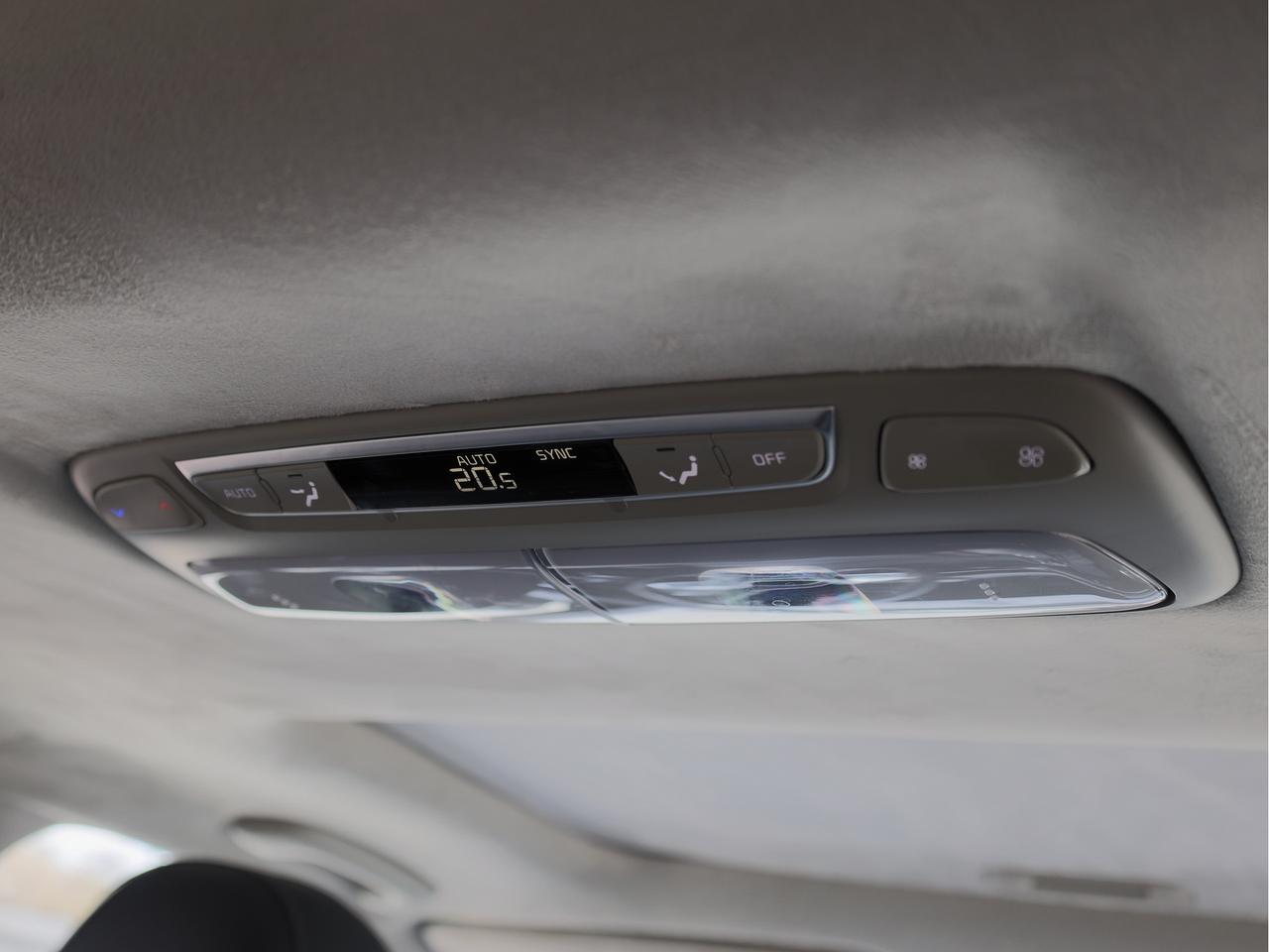 2023 Kia Telluride SX Limited   HUD   Nappa Leather   FDM Photo
