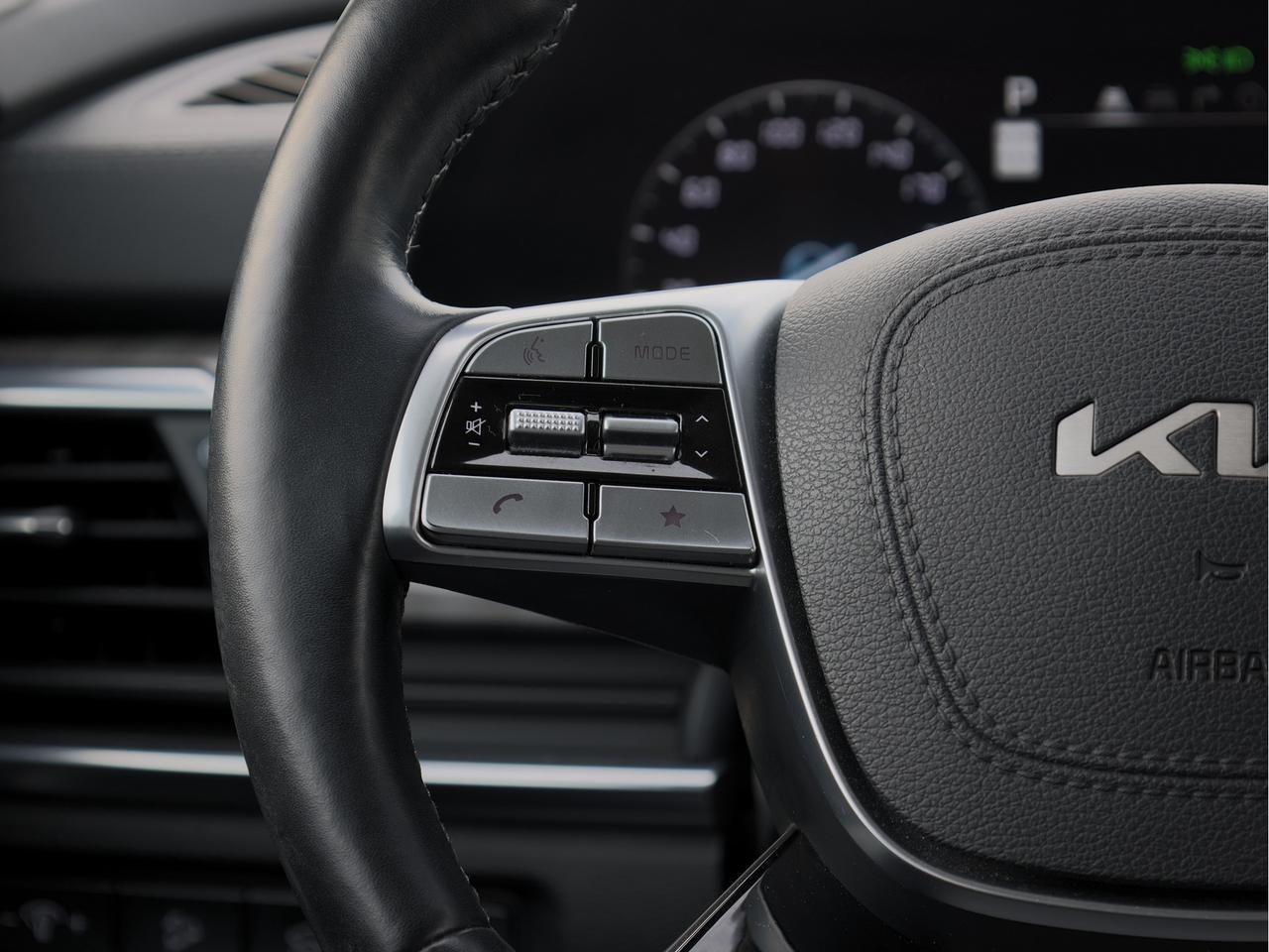 2023 Kia Telluride SX Limited   HUD   Nappa Leather   FDM Photo