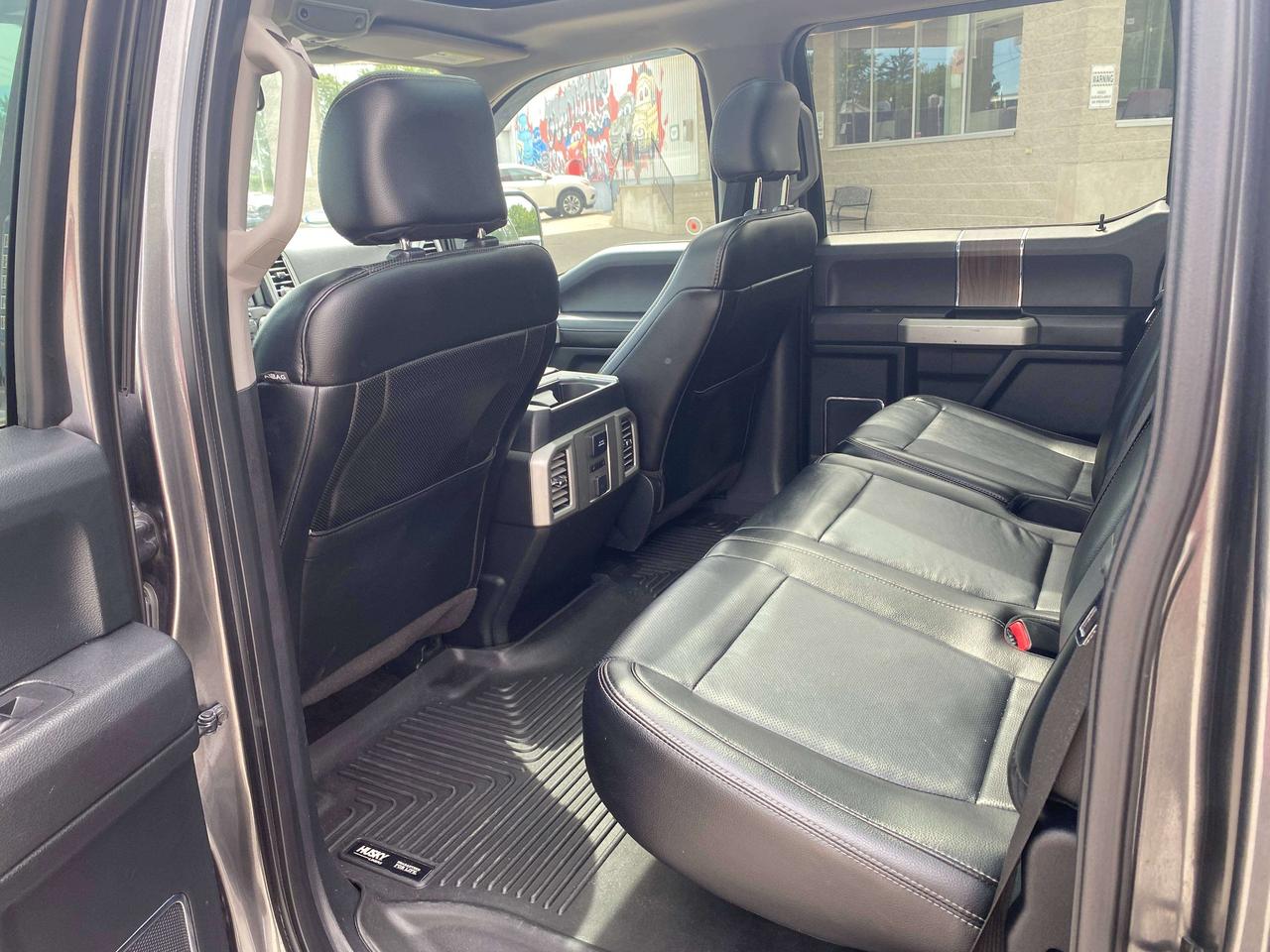 2016 Ford F-150 LARIAT, CLEAN CARFAX, HEATED/ COOLED LEATHER SEATS Photo