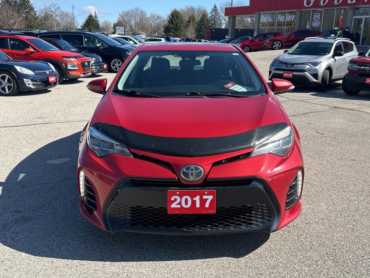 2017 Toyota Corolla SE, 6 SPEED MANUAL, CLEAN CARFAX, SUNROOF! Photo
