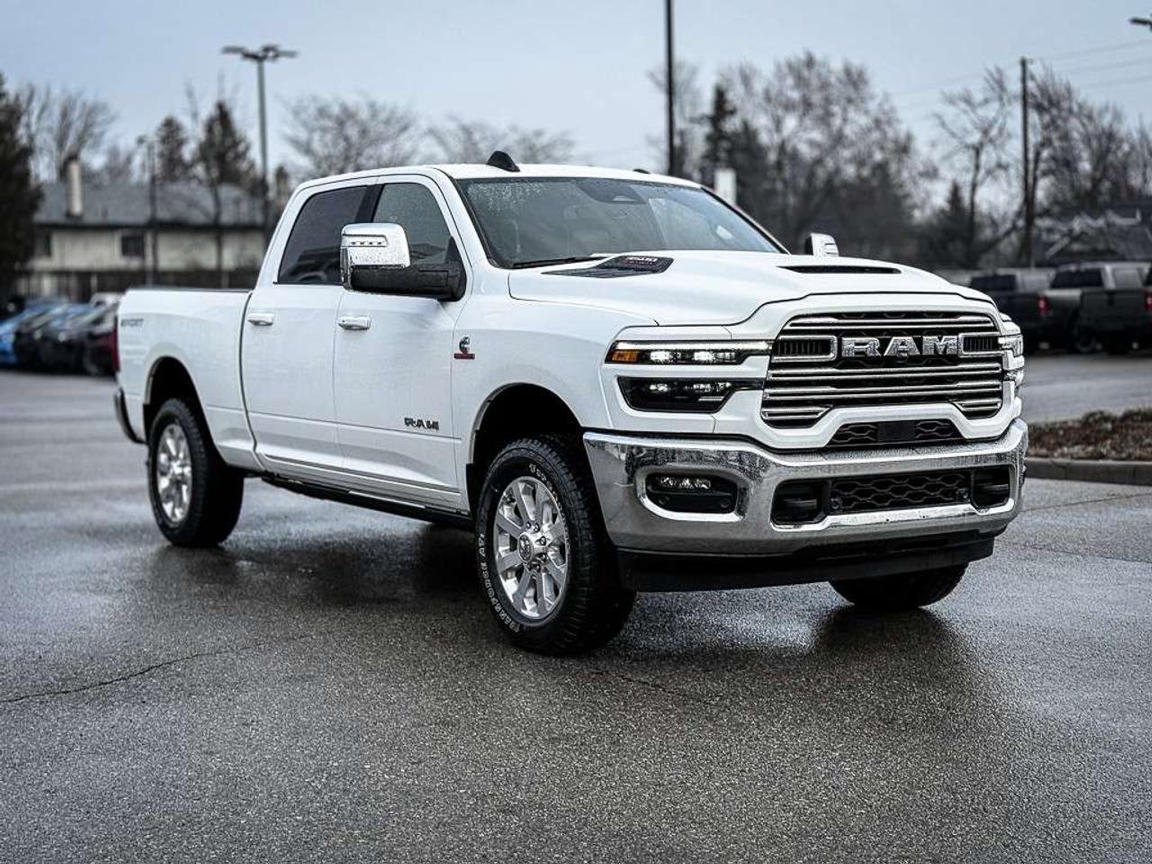2025 RAM 3500 Laramie   CREW   LEVEL 2 PLUS   SPORT APPEARANCE PKG   SUNROOF   5TH WHEEL PREP Photo2