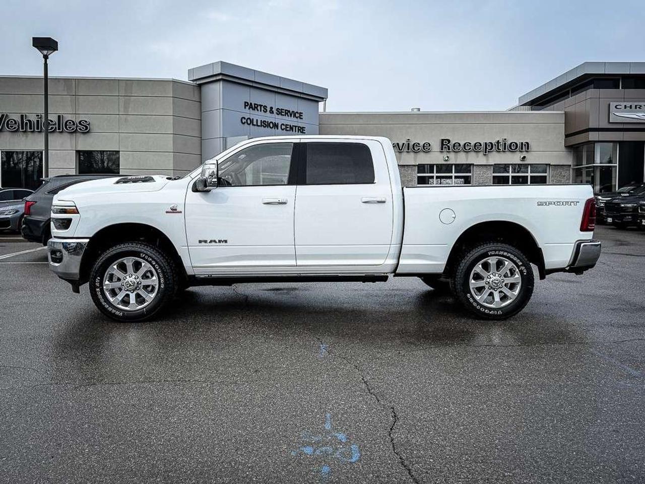 2025 RAM 3500 Laramie   CREW   LEVEL 2 PLUS   SPORT APPEARANCE PKG   SUNROOF   5TH WHEEL PREP Photo