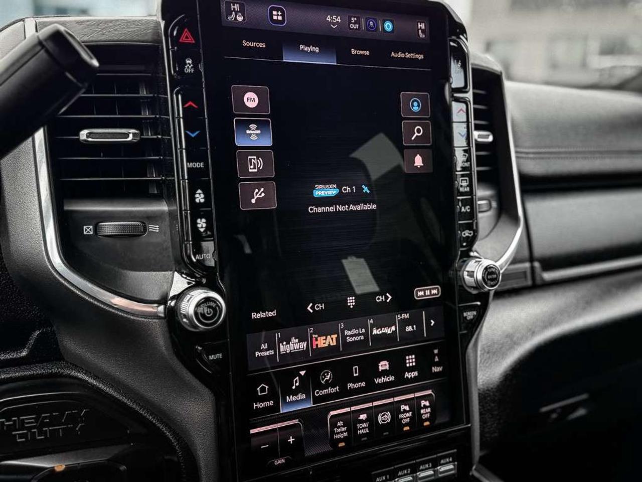 2025 RAM 3500 Laramie   CREW   LEVEL 2 PLUS   SPORT APPEARANCE PKG   SUNROOF   5TH WHEEL PREP Photo