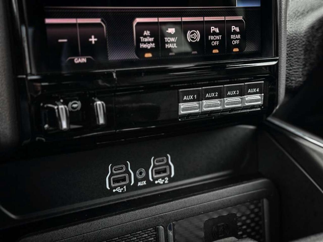 2025 RAM 3500 Laramie   CREW   LEVEL 2 PLUS   SPORT APPEARANCE PKG   SUNROOF   5TH WHEEL PREP Photo