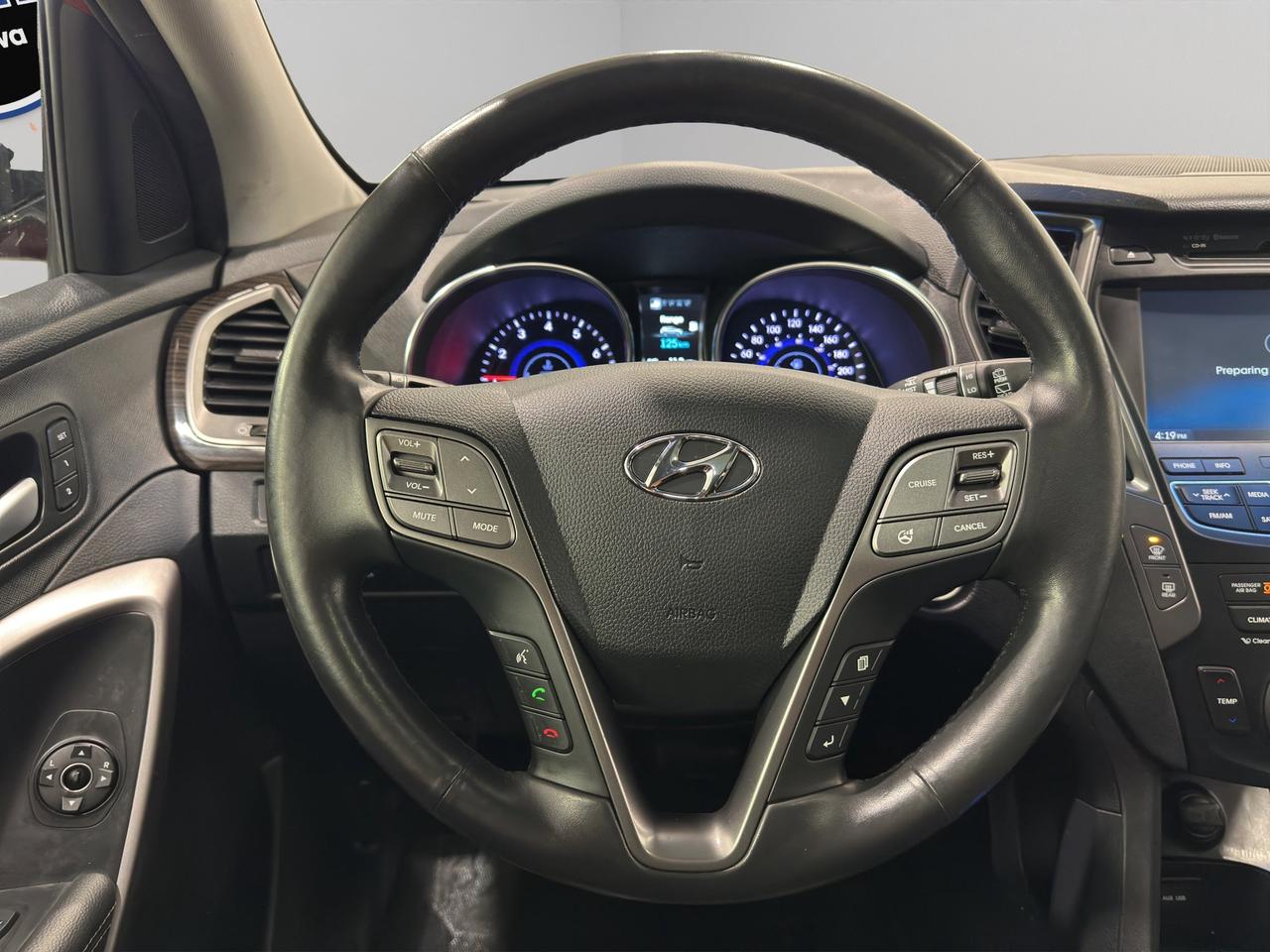 2015 Hyundai Santa Fe Sport Limited | Heated Seats | Reverse Cam Photo