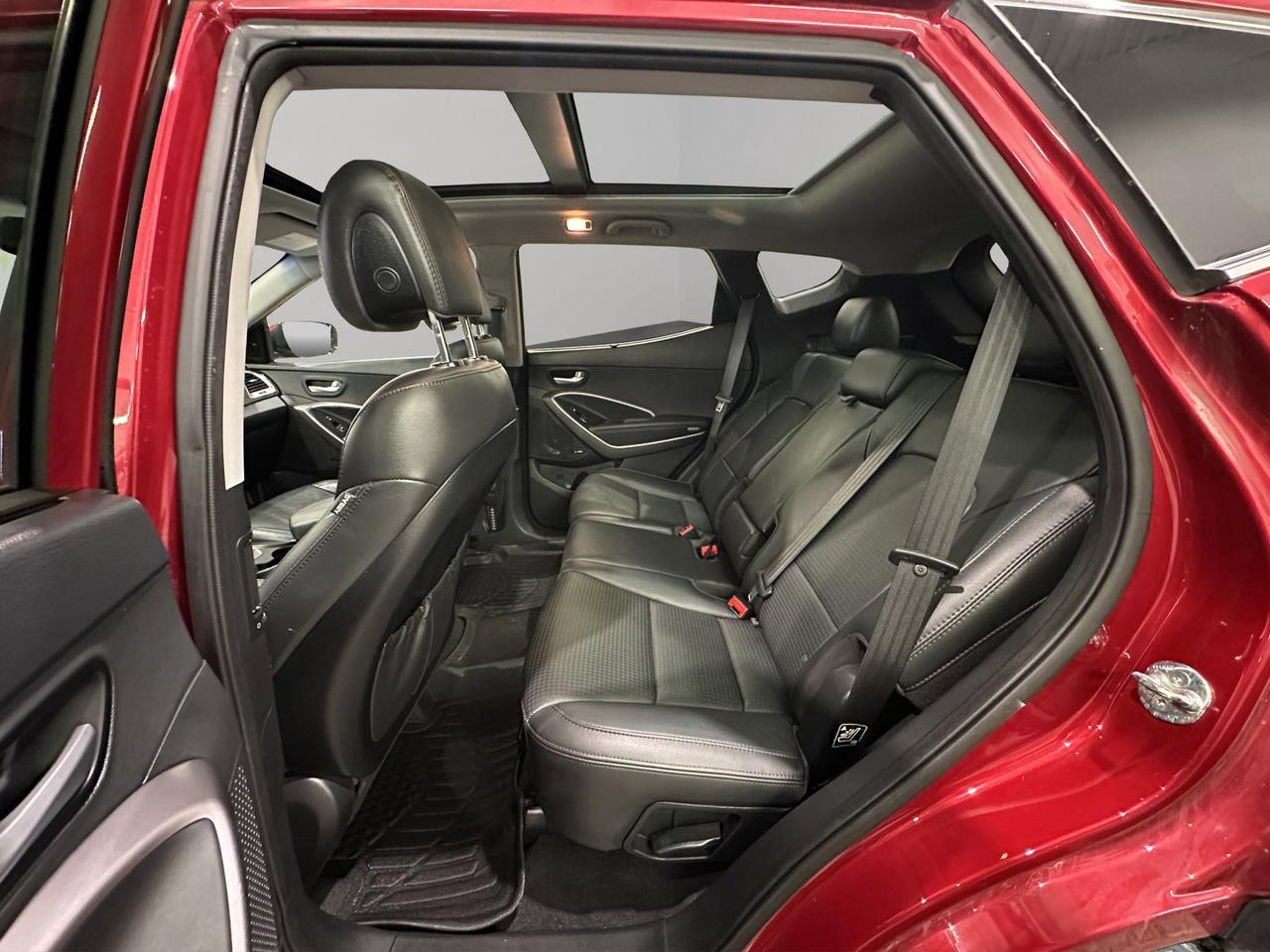 2015 Hyundai Santa Fe Sport Limited | Heated Seats | Reverse Cam Photo