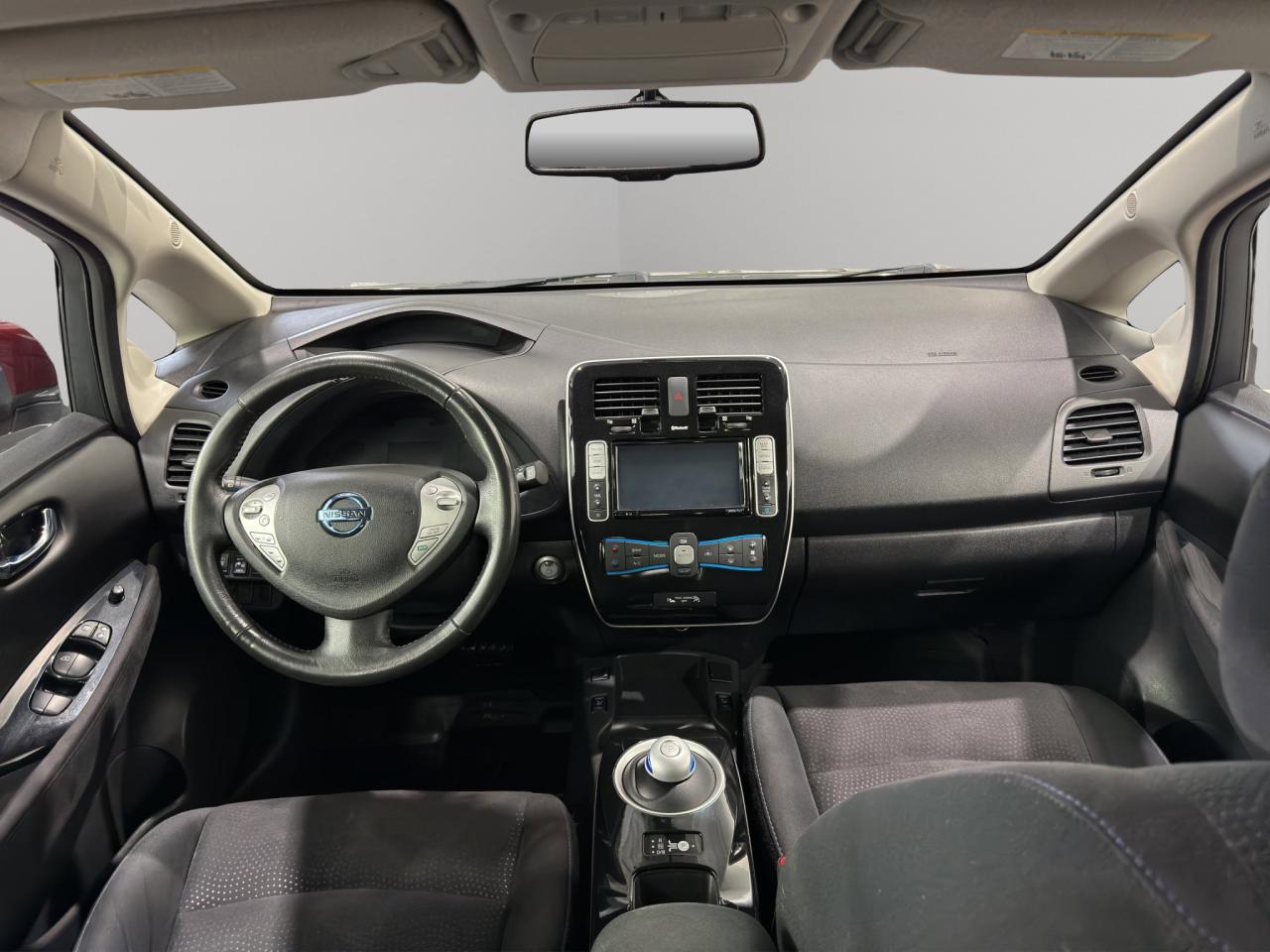 2017 Nissan Leaf SL | Reverse Cam | Heated Seats Photo
