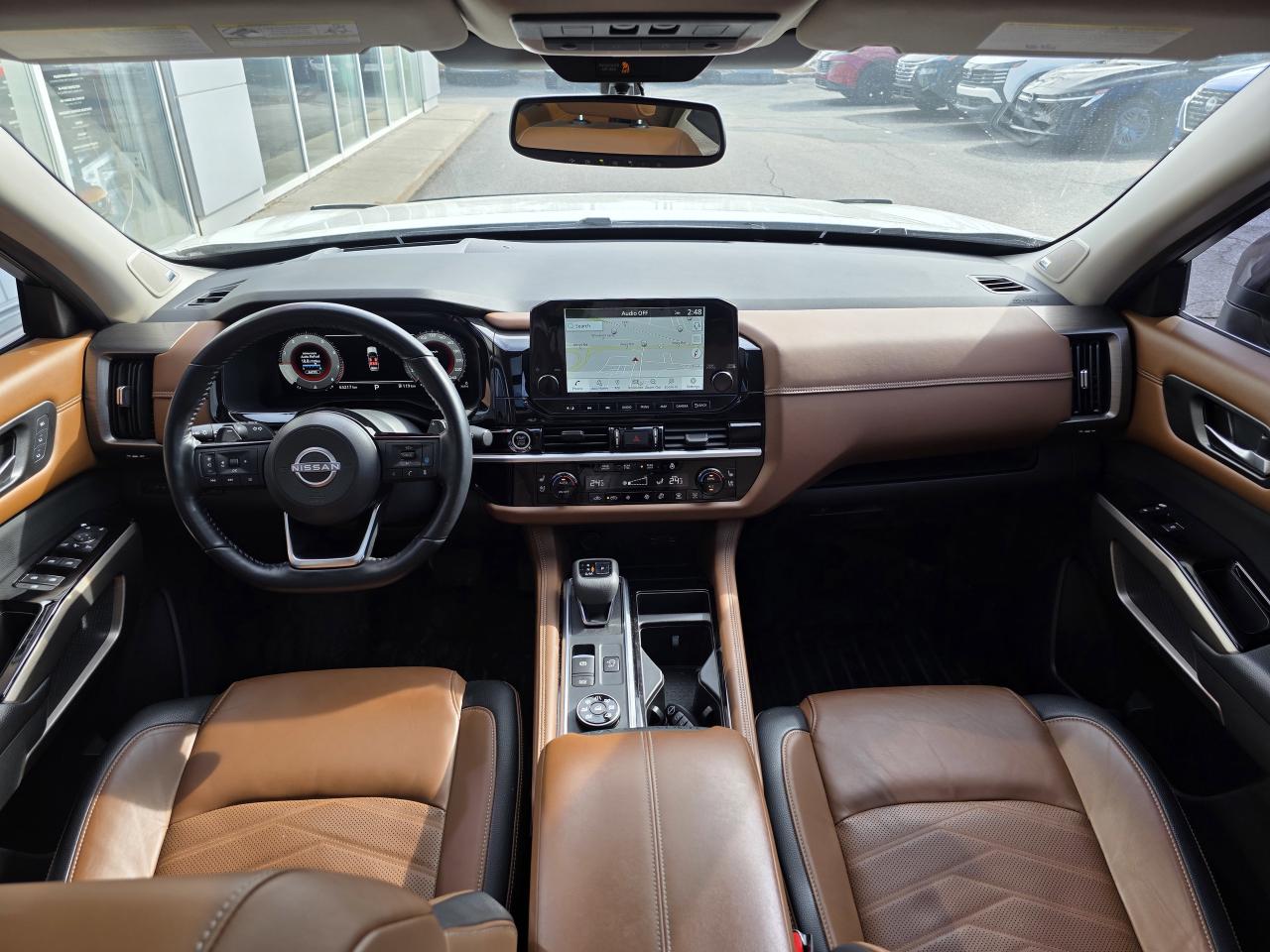 2022 Nissan Pathfinder Platinum Photo