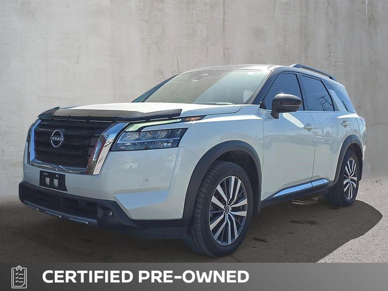 2022 Nissan Pathfinder Platinum | Wireless Apple Car Play | 3 Row Seating | Photo
