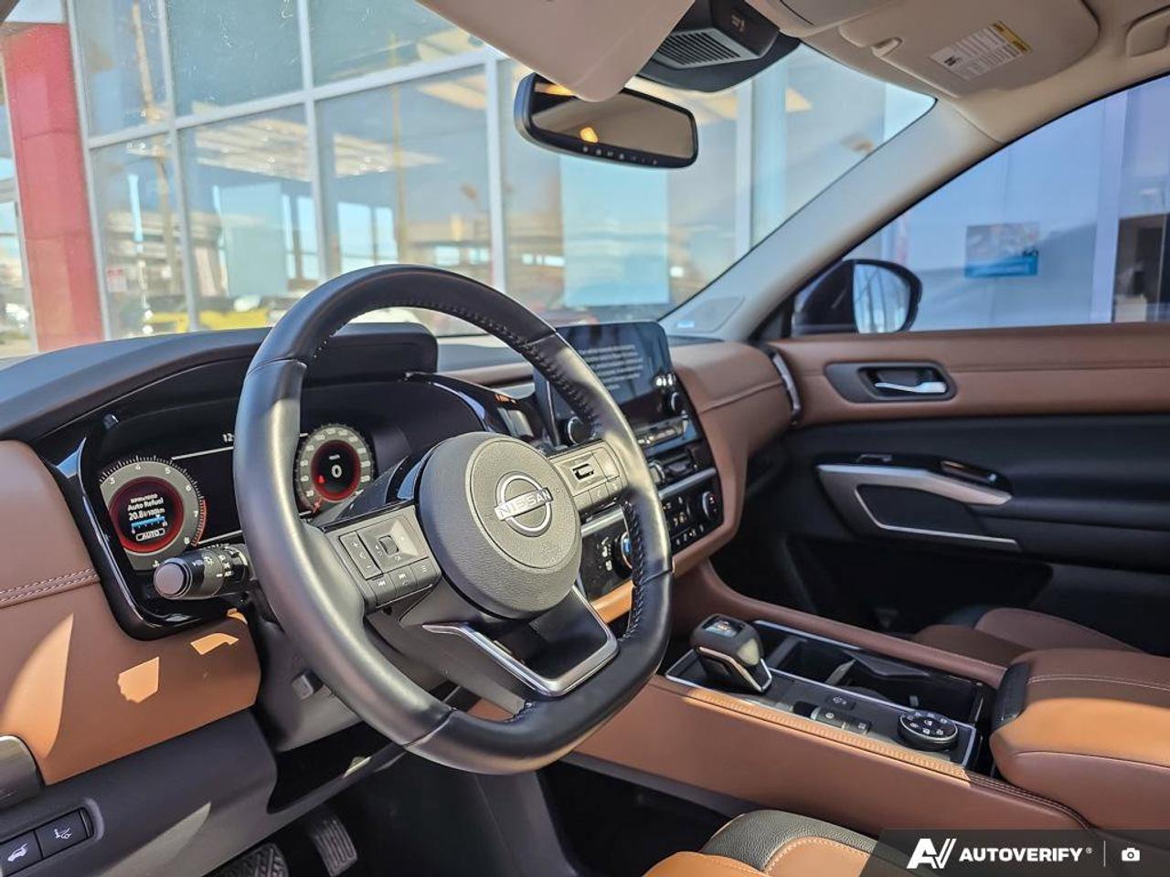 2022 Nissan Pathfinder Platinum | Wireless Apple Car Play | 3 Row Seating | Photo