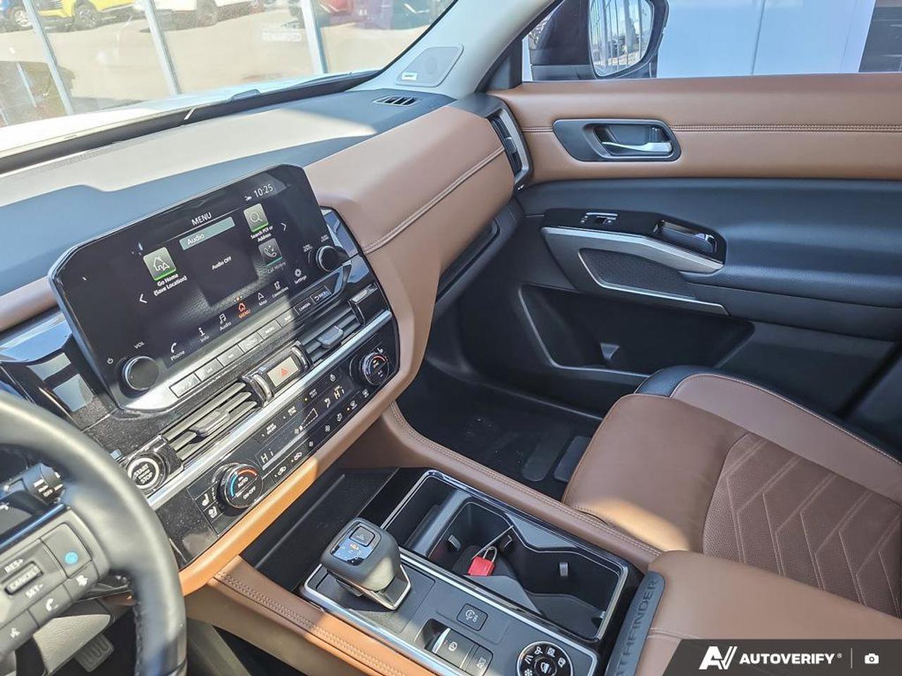 2022 Nissan Pathfinder Platinum | Wireless Apple Car Play | 3 Row Seating | Photo