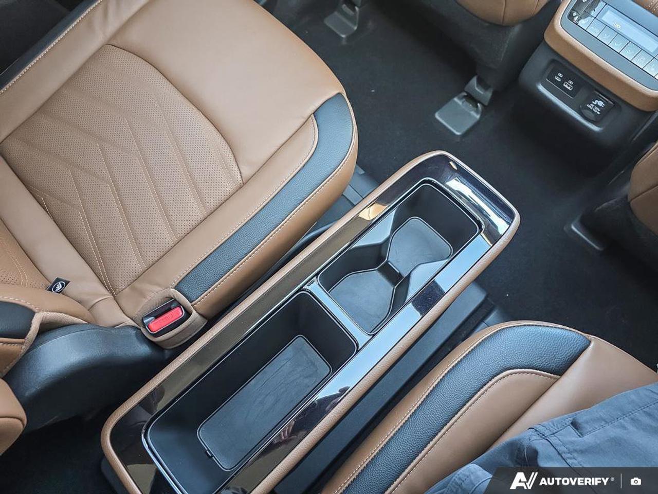 2022 Nissan Pathfinder Platinum | Wireless Apple Car Play | 3 Row Seating | Photo