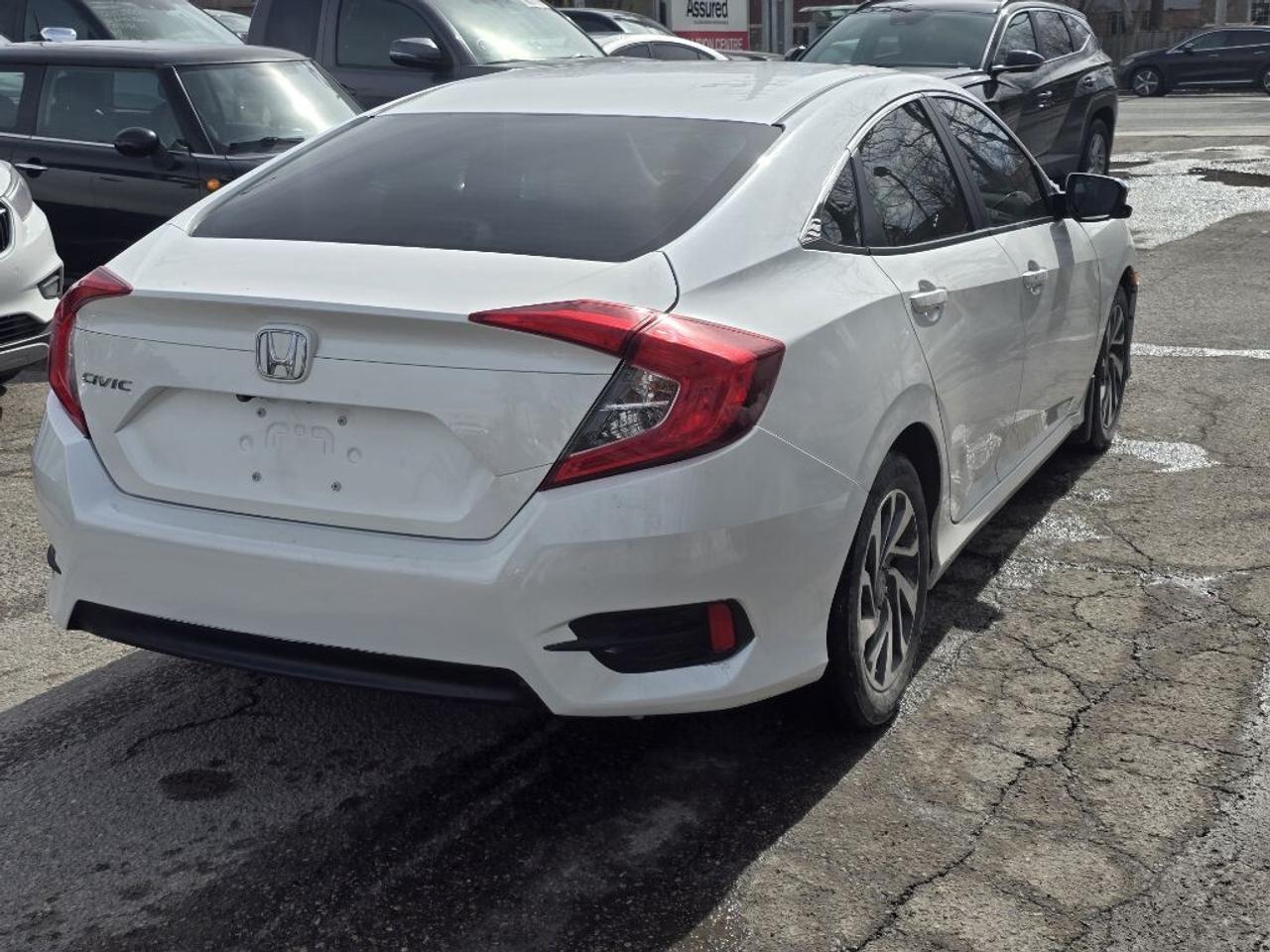 2017 Honda Civic Sedan 4dr CVT EX Photo